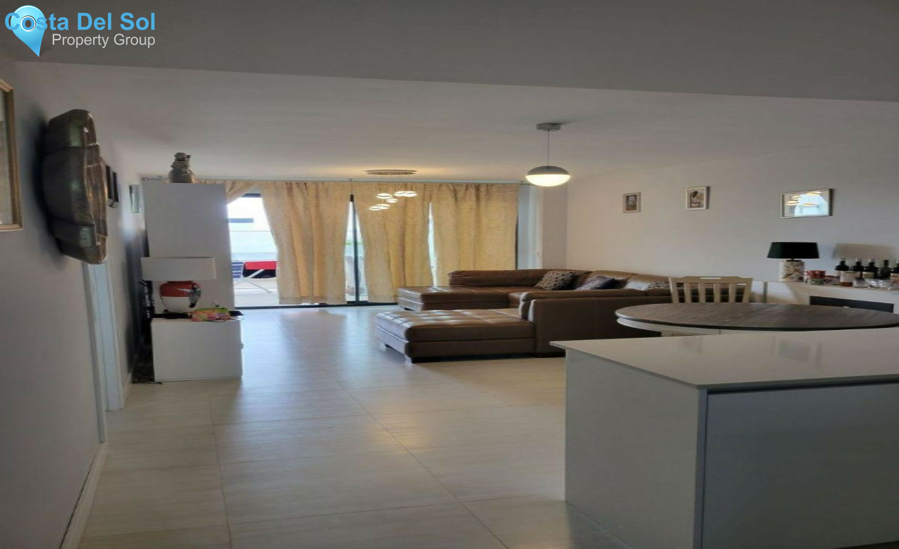 Middle Floor Apartment in Estepona-1440848