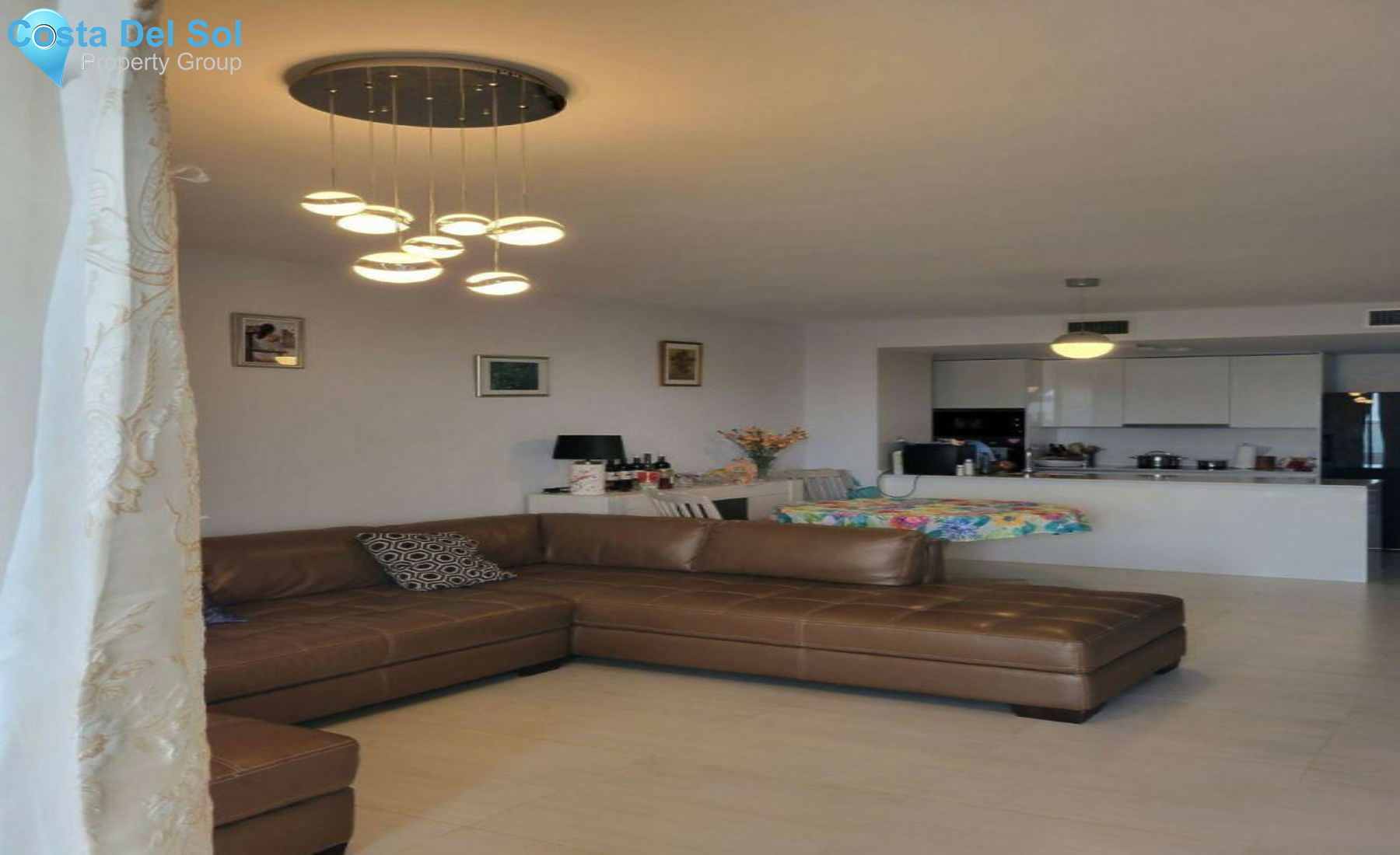 Middle Floor Apartment in Estepona-1440849
