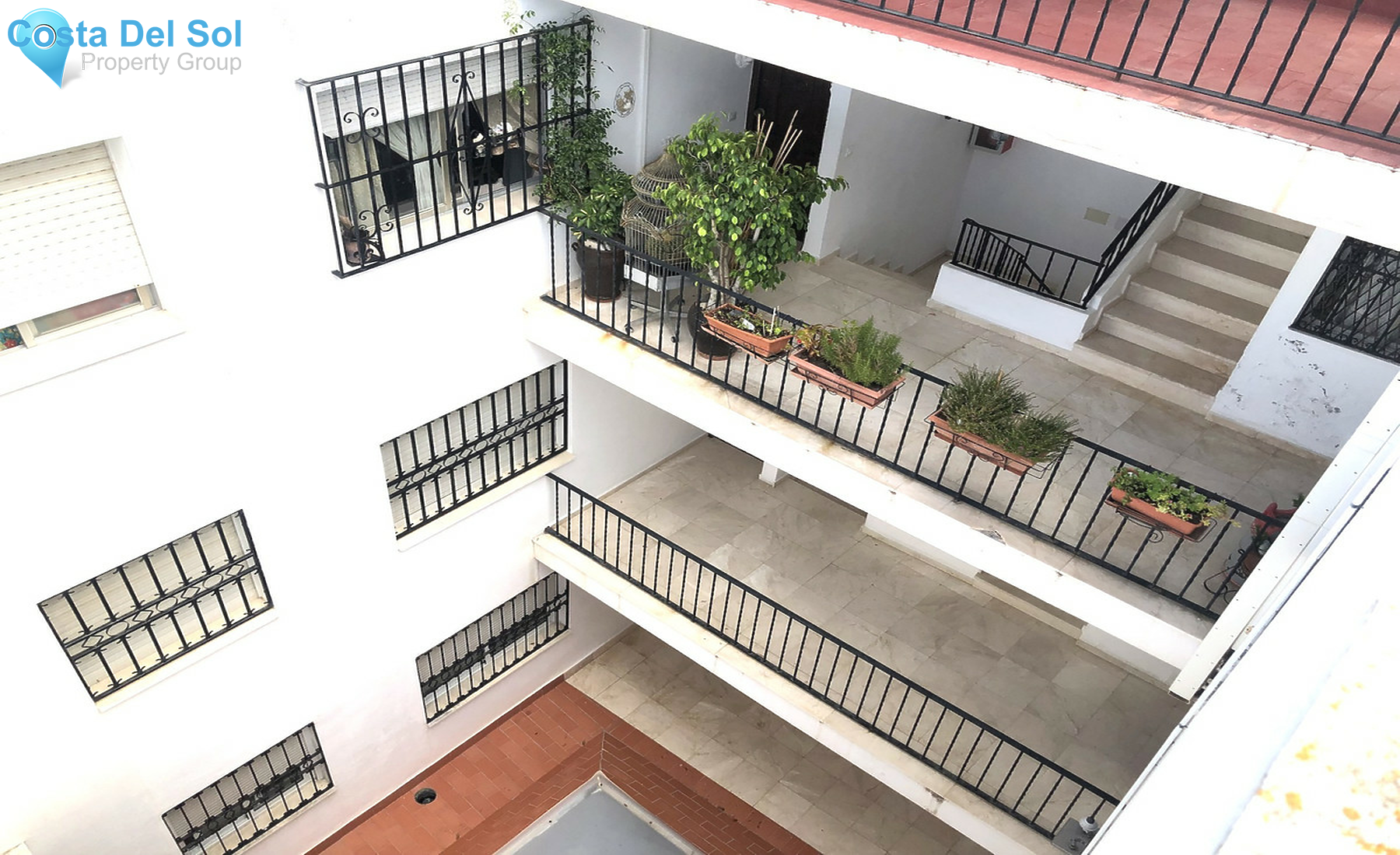 Middle Floor Apartment in Estepona
