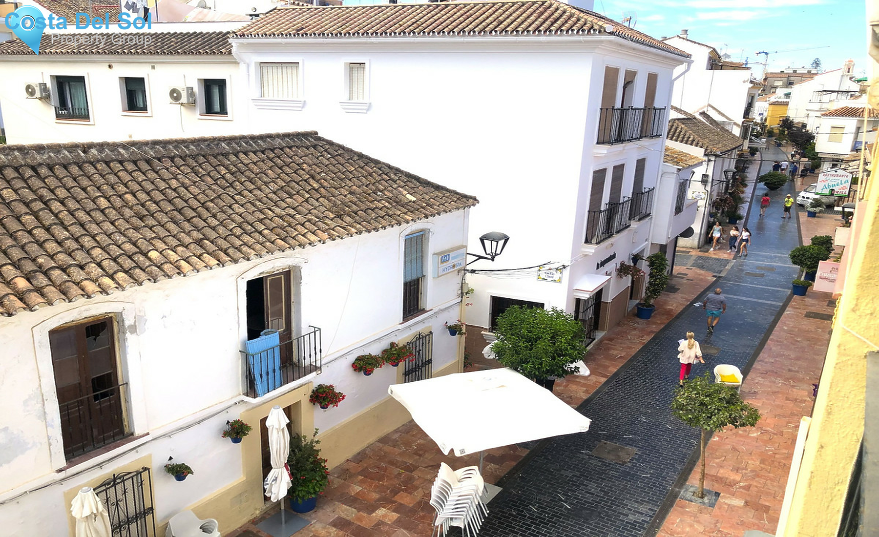 Middle Floor Apartment in Estepona-1451010