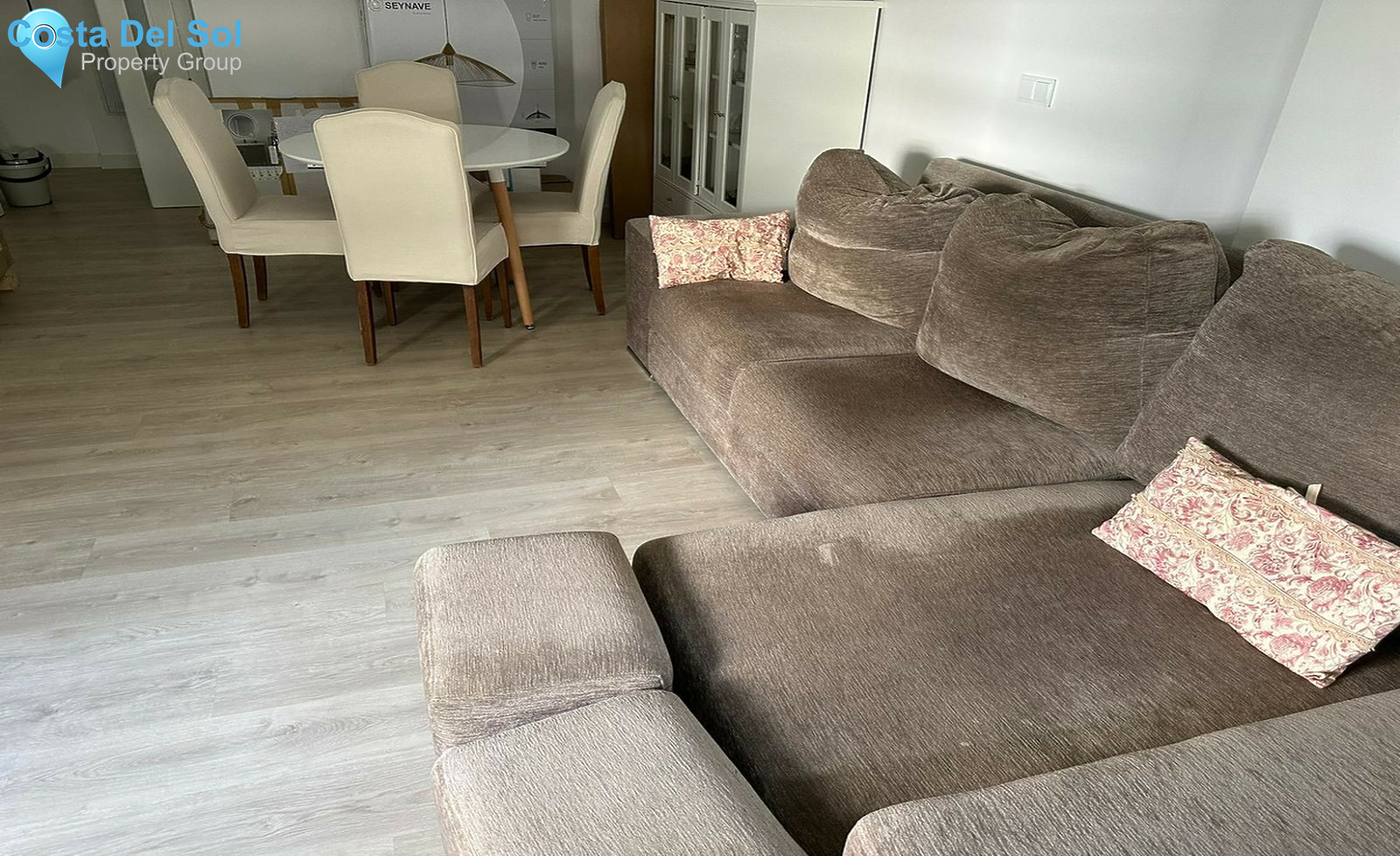 Middle Floor Apartment in Estepona-1456333