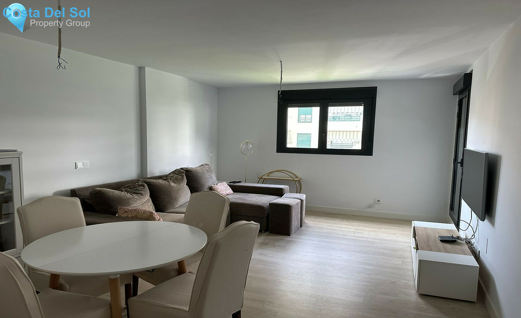 Middle Floor Apartment in Estepona-1456338