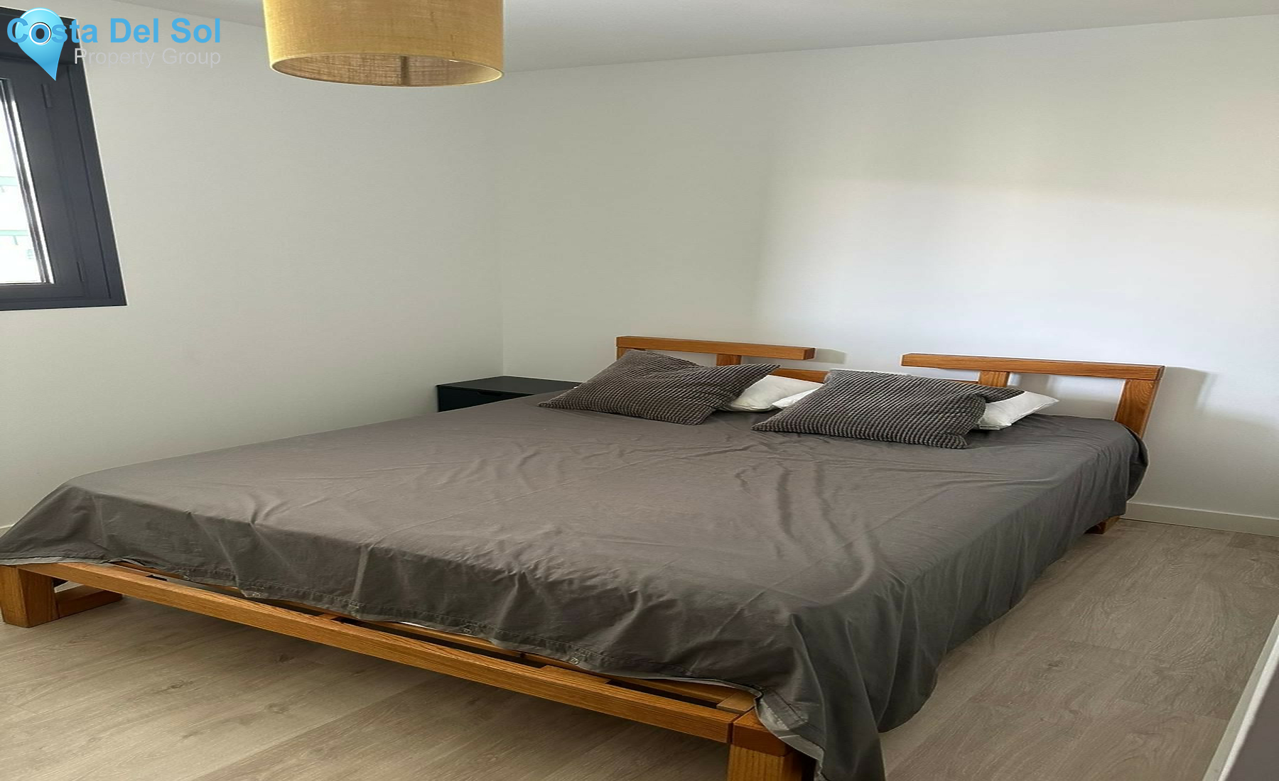 Middle Floor Apartment in Estepona-1456342