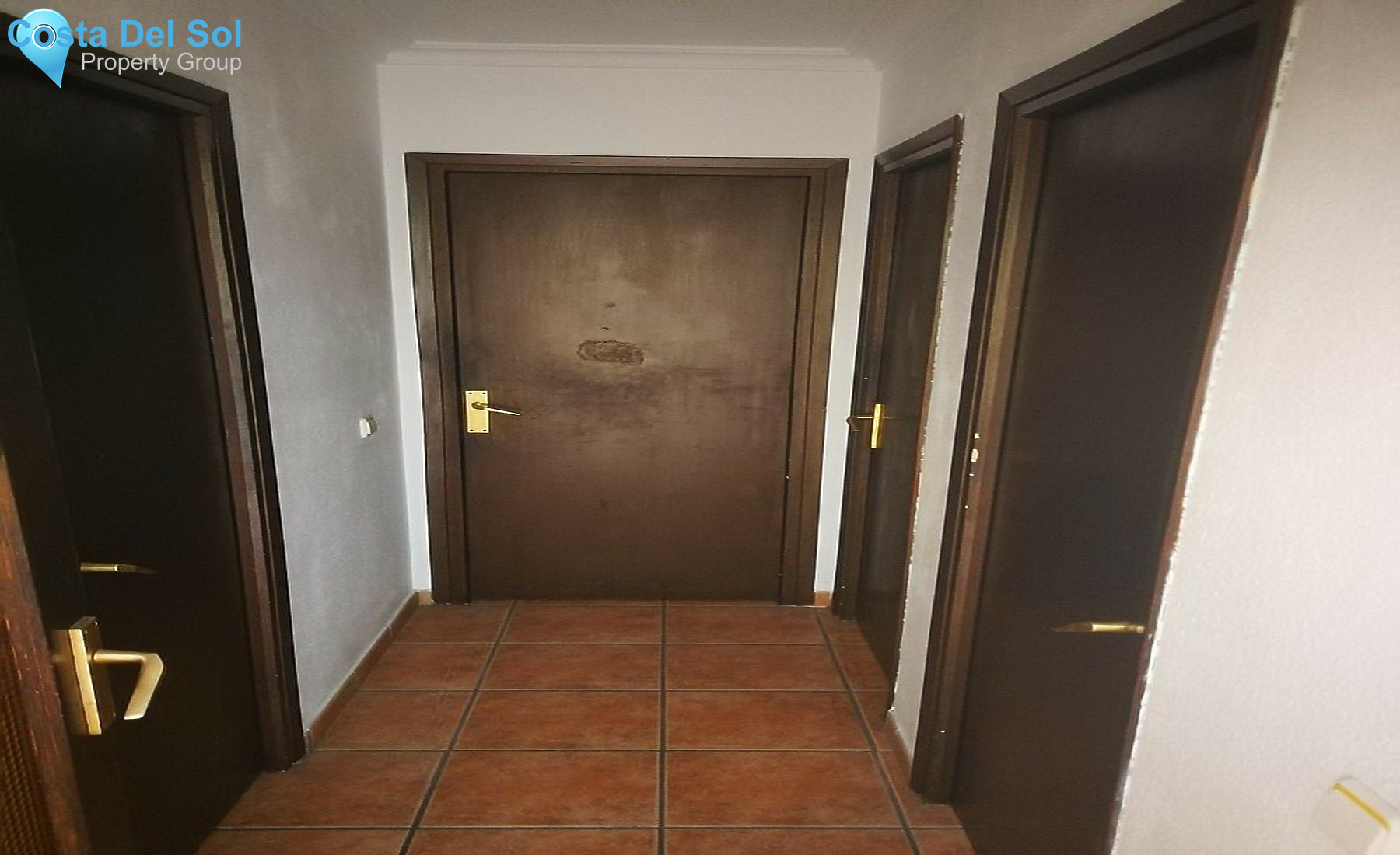 Middle Floor Apartment in Estepona-1476390