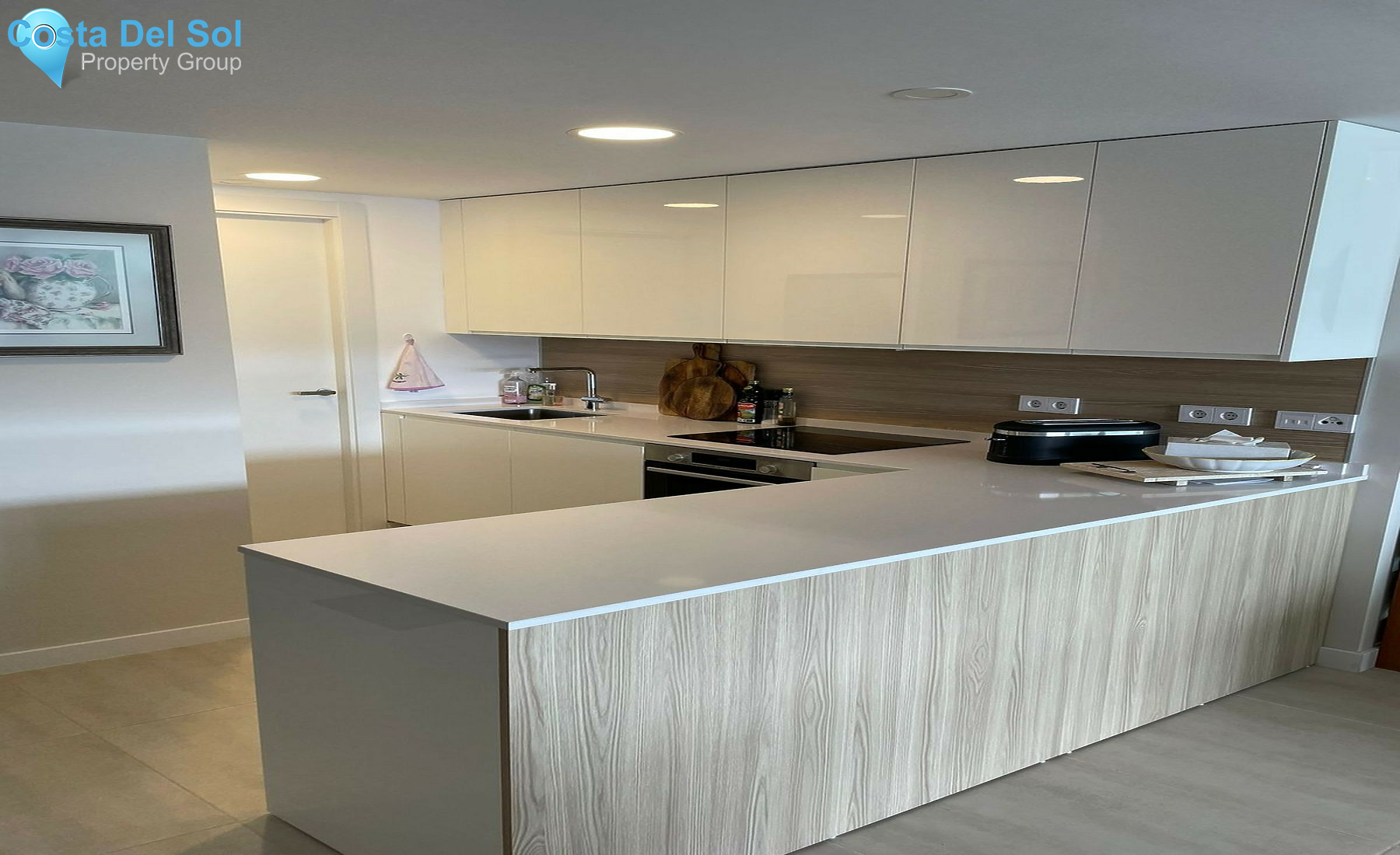 Middle Floor Apartment in Estepona-1478316