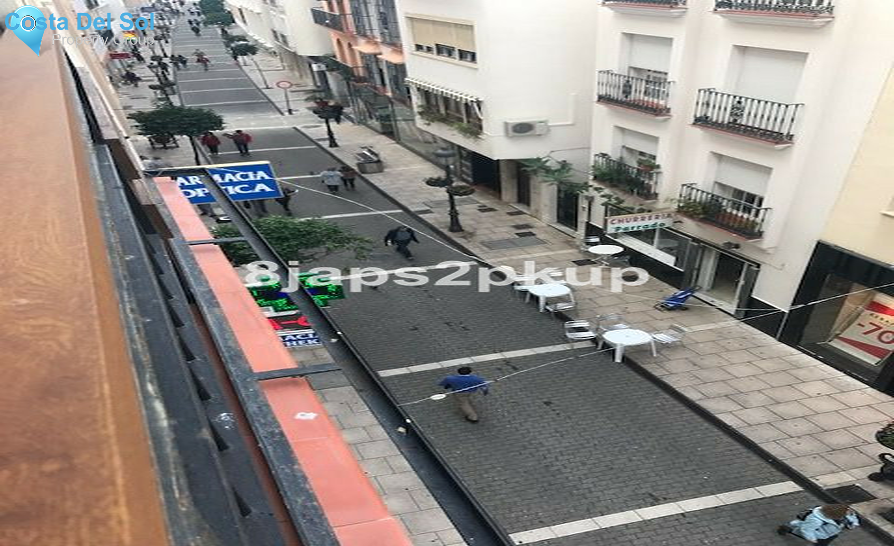 Middle Floor Apartment in Estepona-1491219