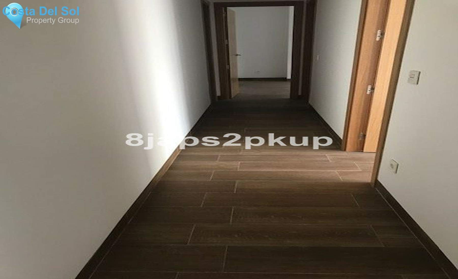 Middle Floor Apartment in Estepona-1491221
