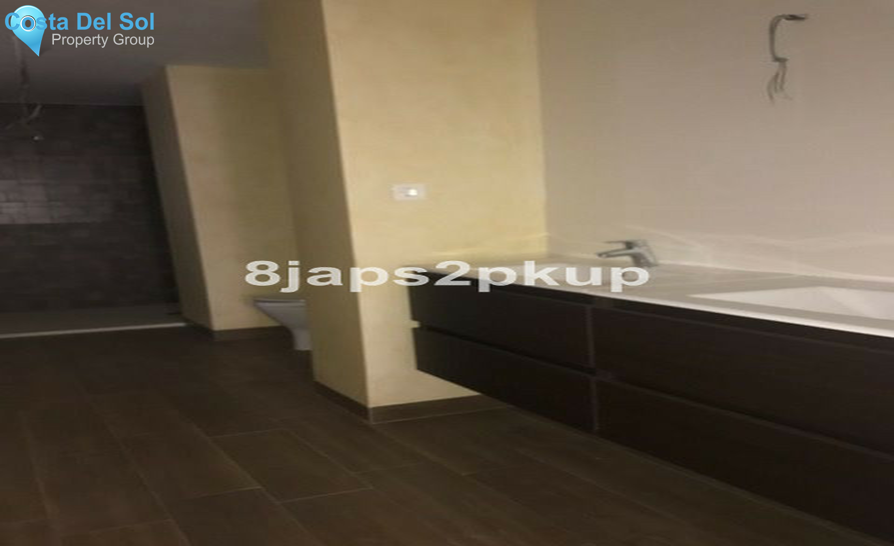 Middle Floor Apartment in Estepona-1491222