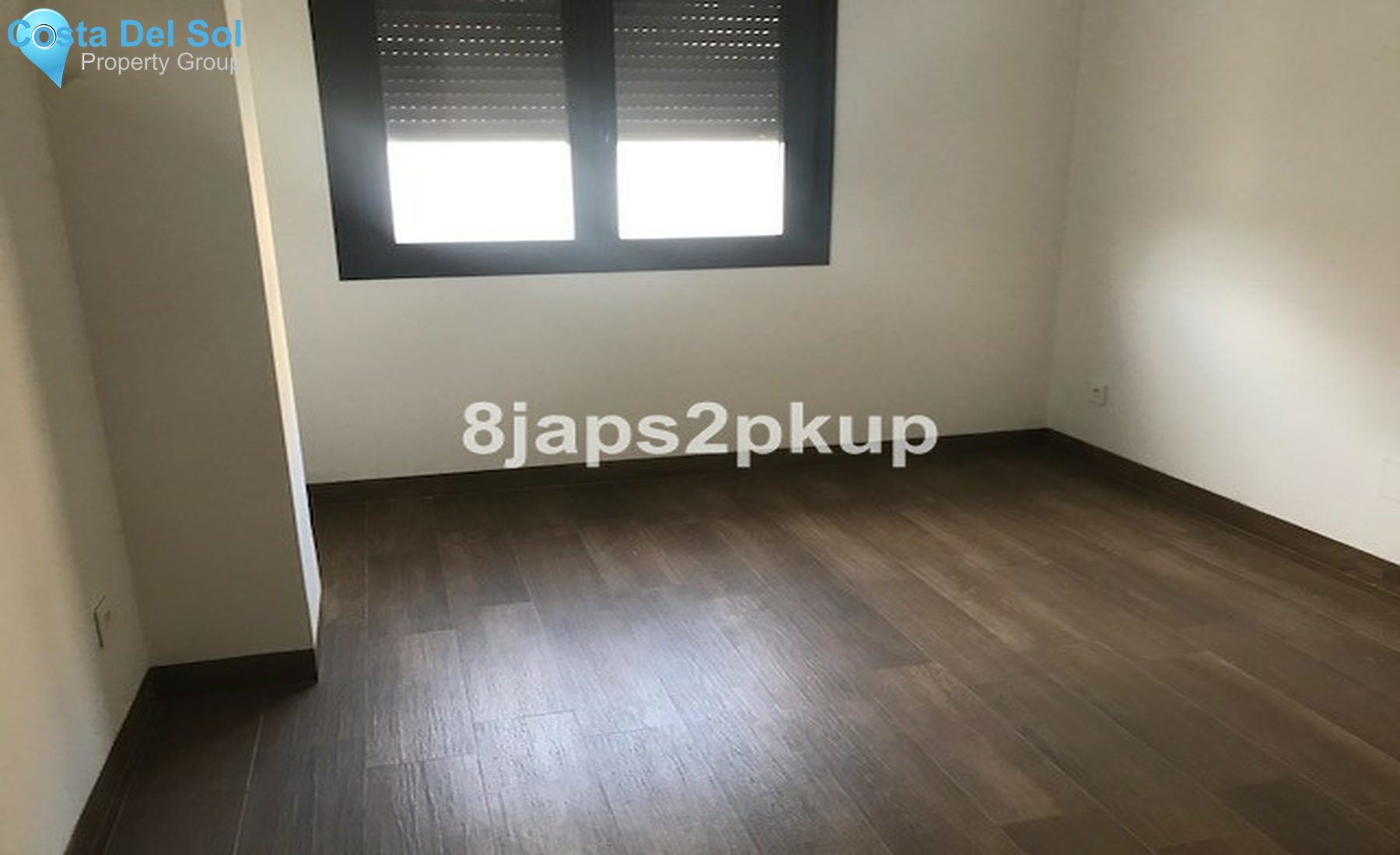 Middle Floor Apartment in Estepona-1491225