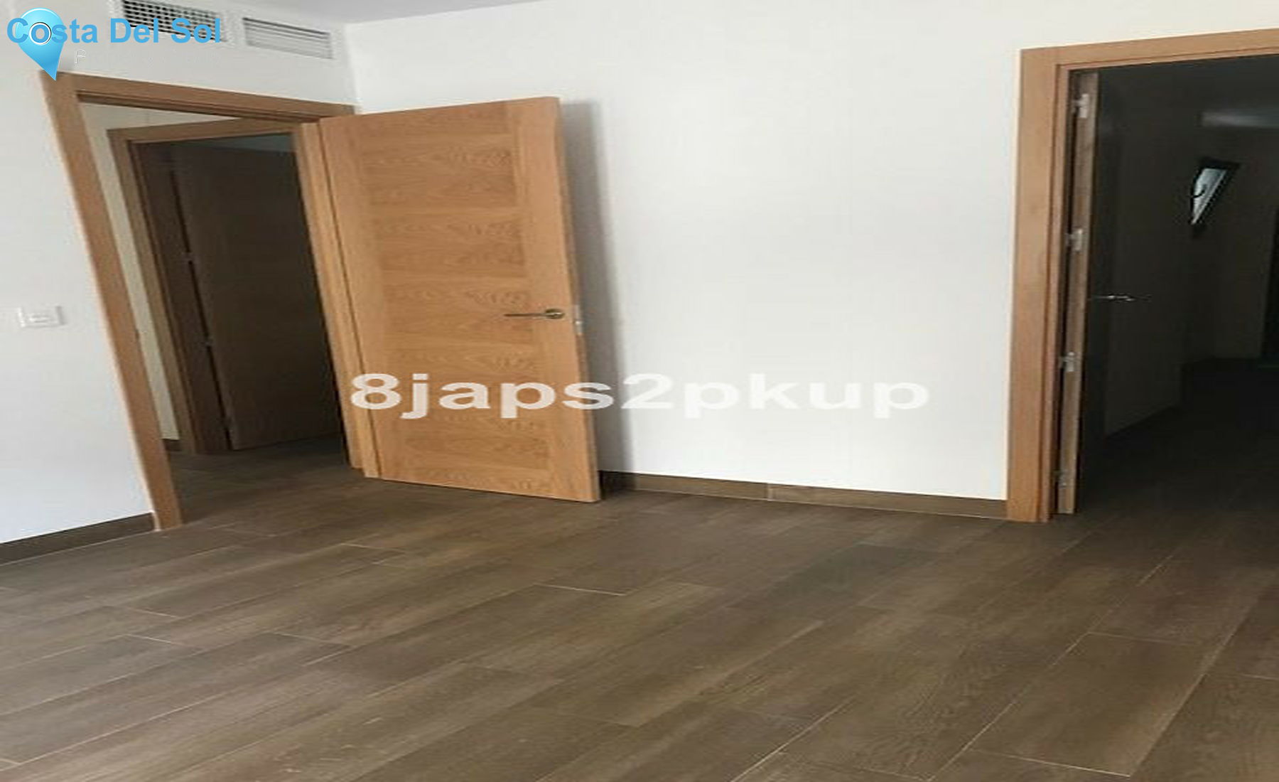 Middle Floor Apartment in Estepona-1491218