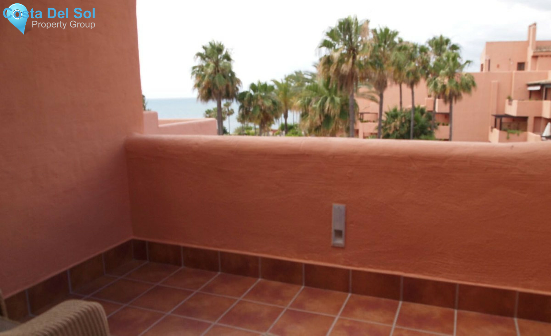 Middle Floor Apartment in Estepona-1501492