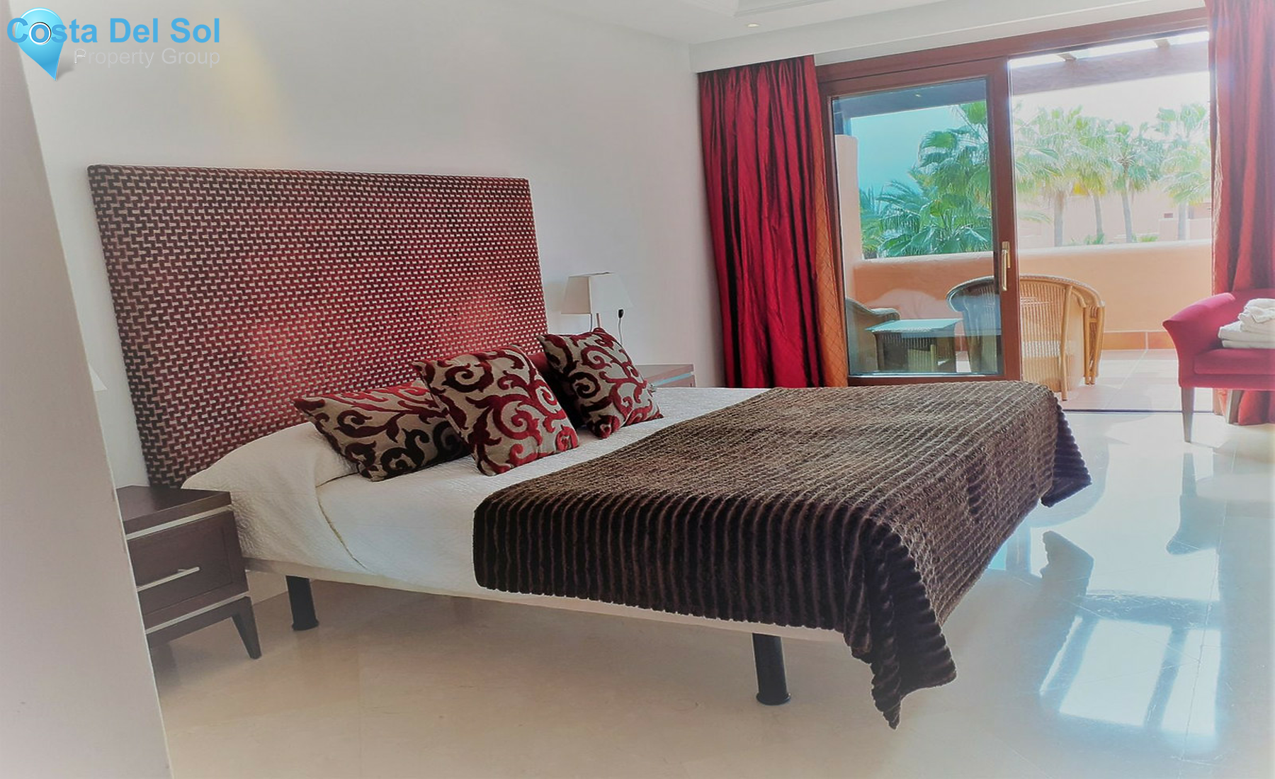 Middle Floor Apartment in Estepona-1501502