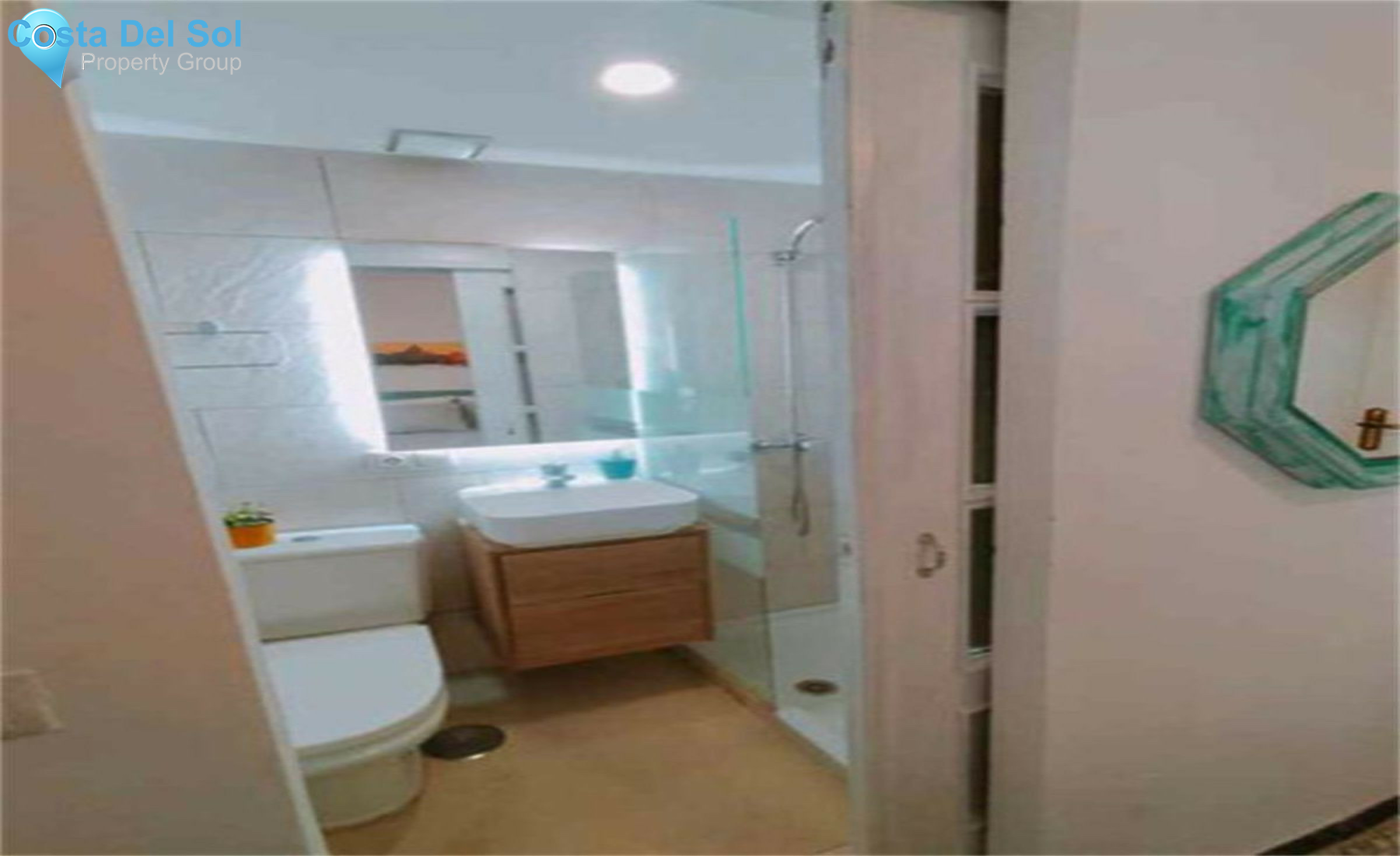 Middle Floor Apartment in Estepona-1525802