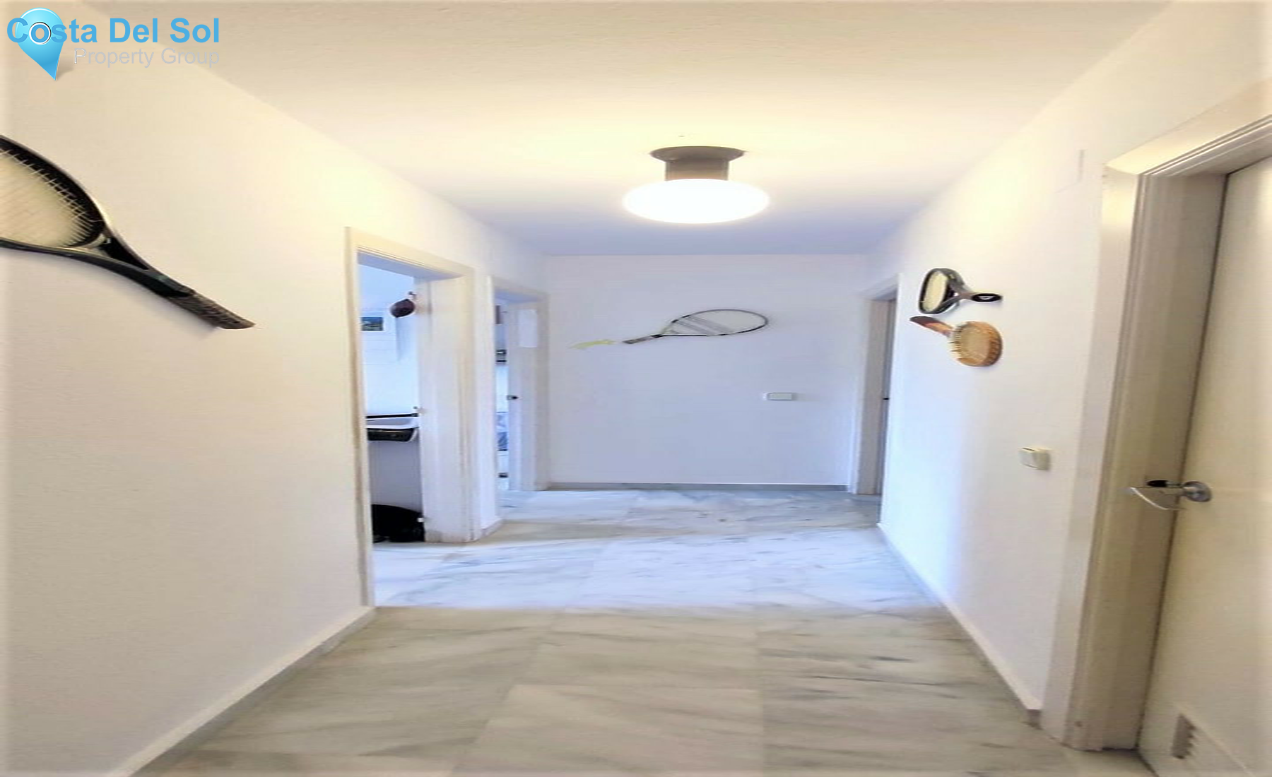 Middle Floor Apartment in Estepona