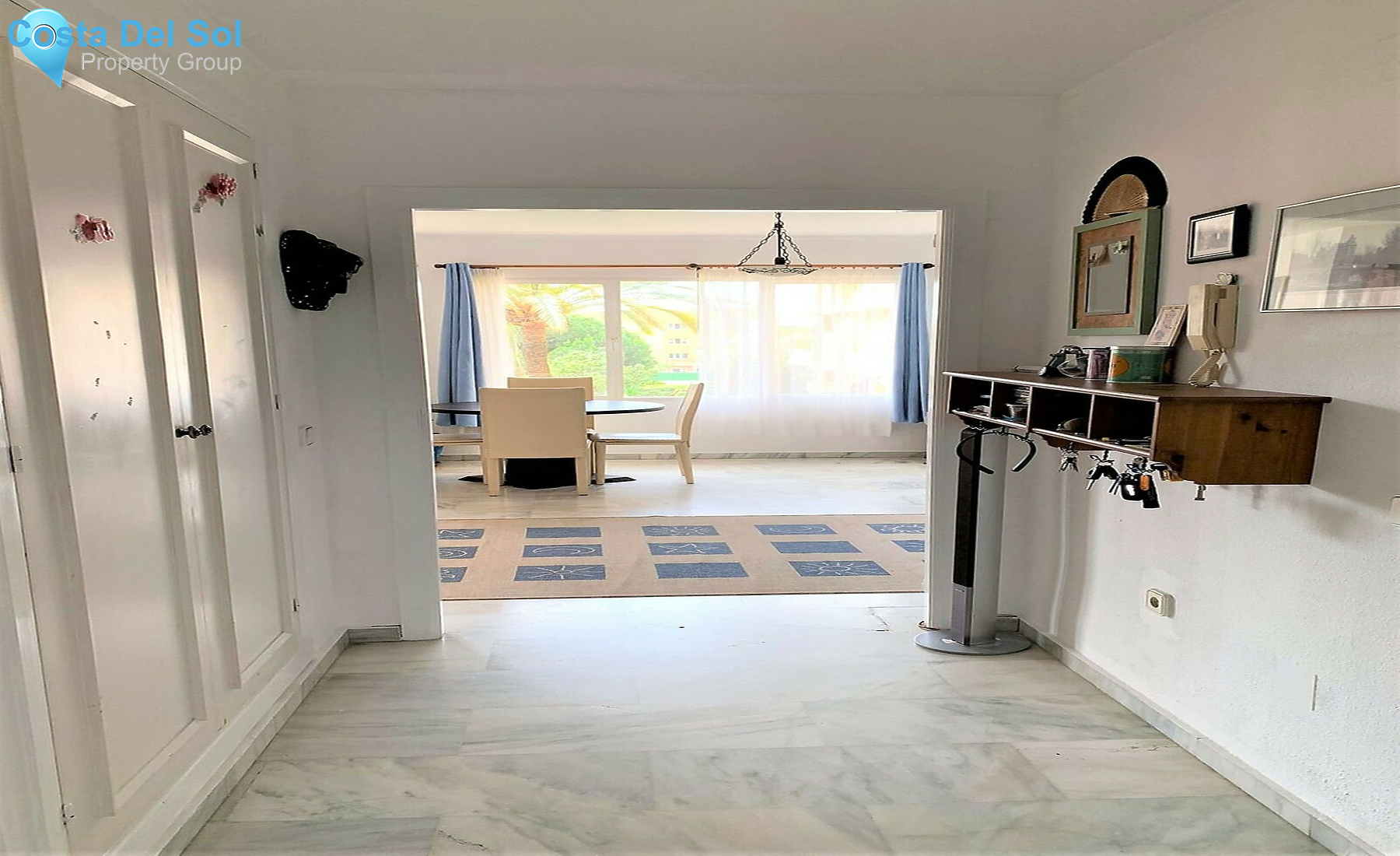 Middle Floor Apartment in Estepona-1528931