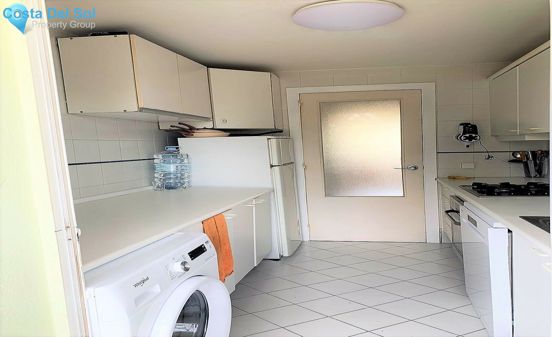 Middle Floor Apartment in Estepona-1528925