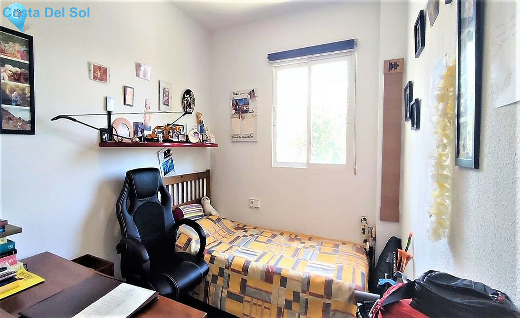 Middle Floor Apartment in Estepona-1528926