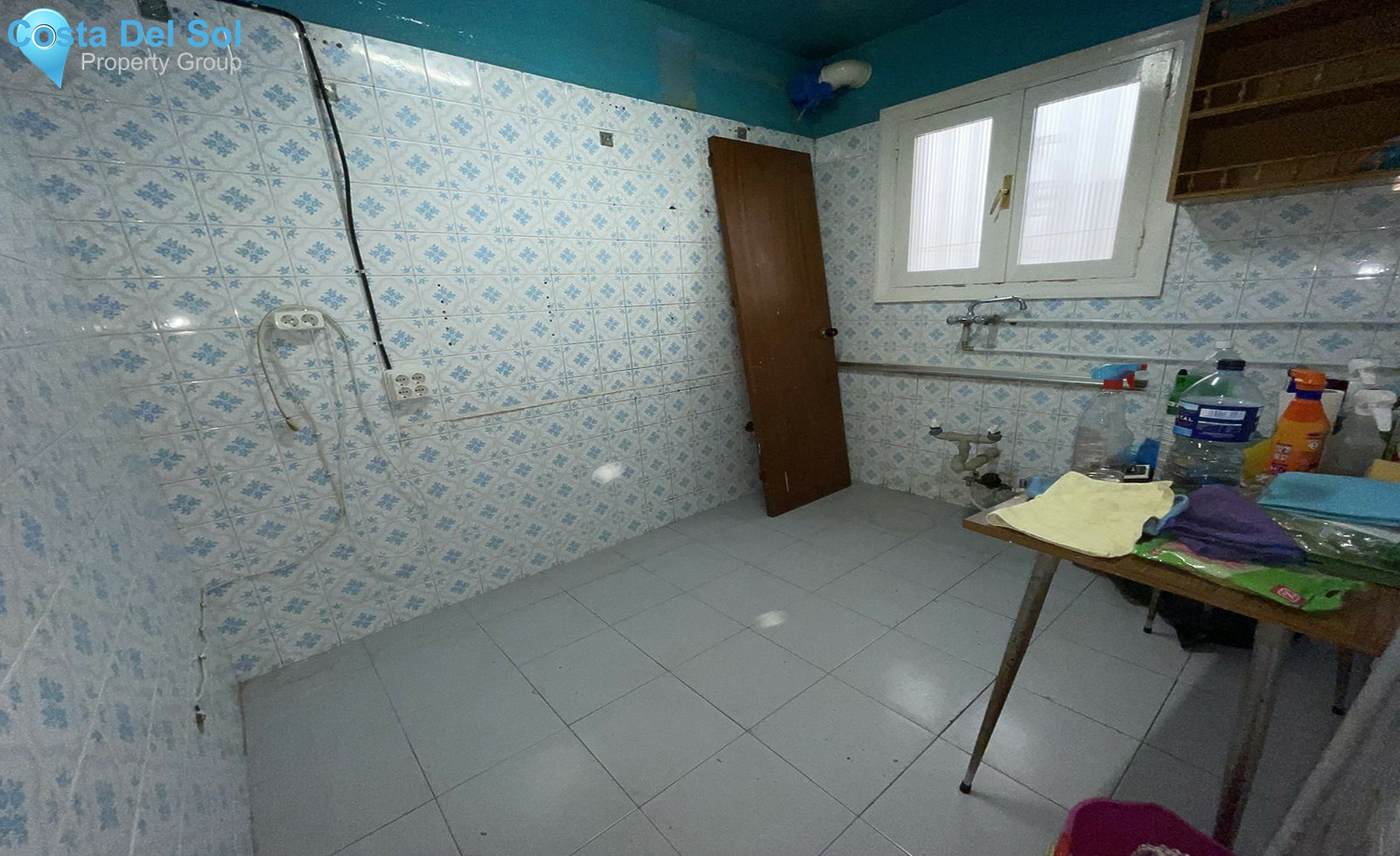 Middle Floor Apartment in Estepona-1537539