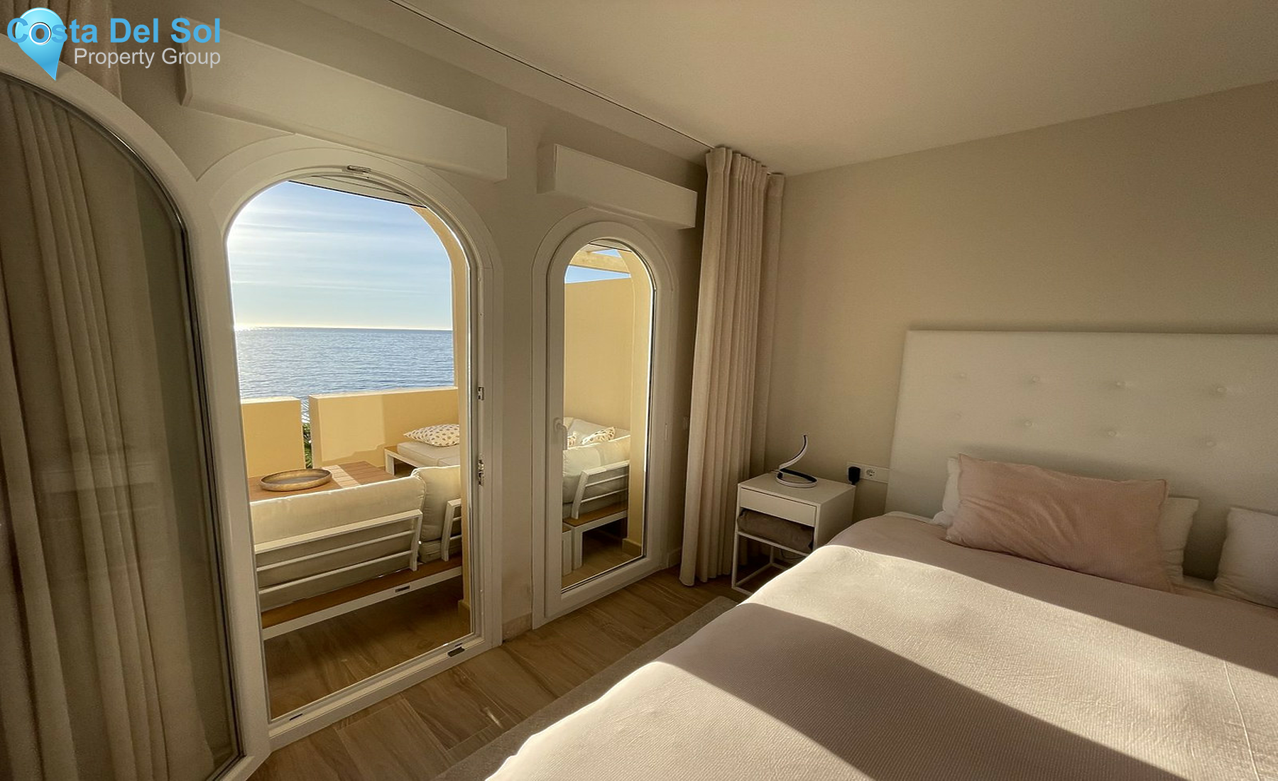 Middle Floor Apartment in Estepona-1542032