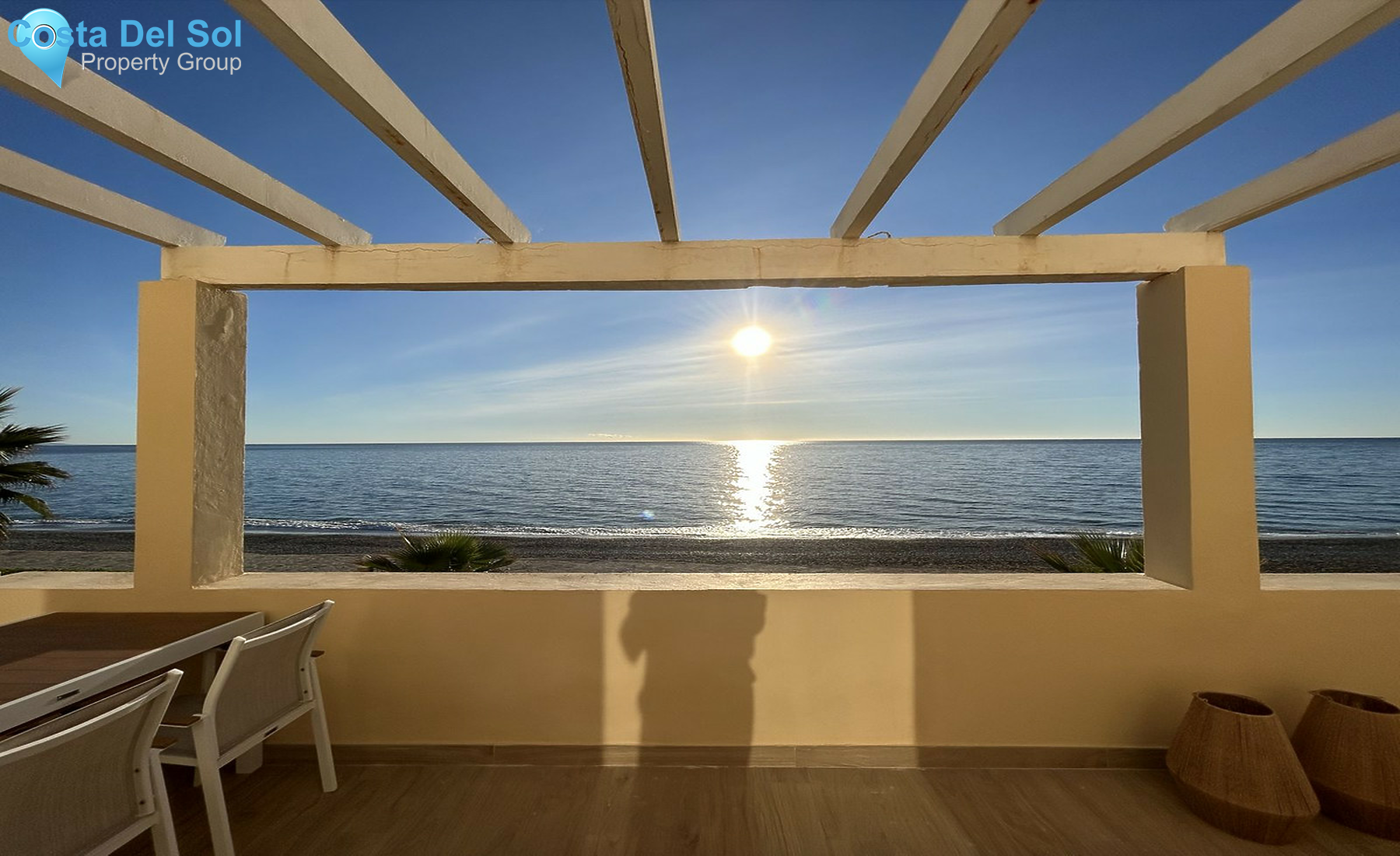 Middle Floor Apartment in Estepona-1542039