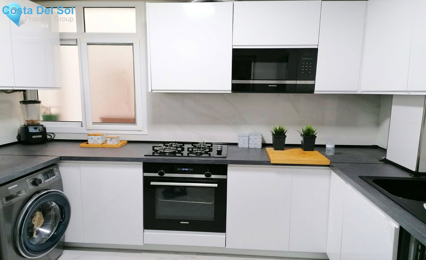 Middle Floor Apartment in Estepona-699251