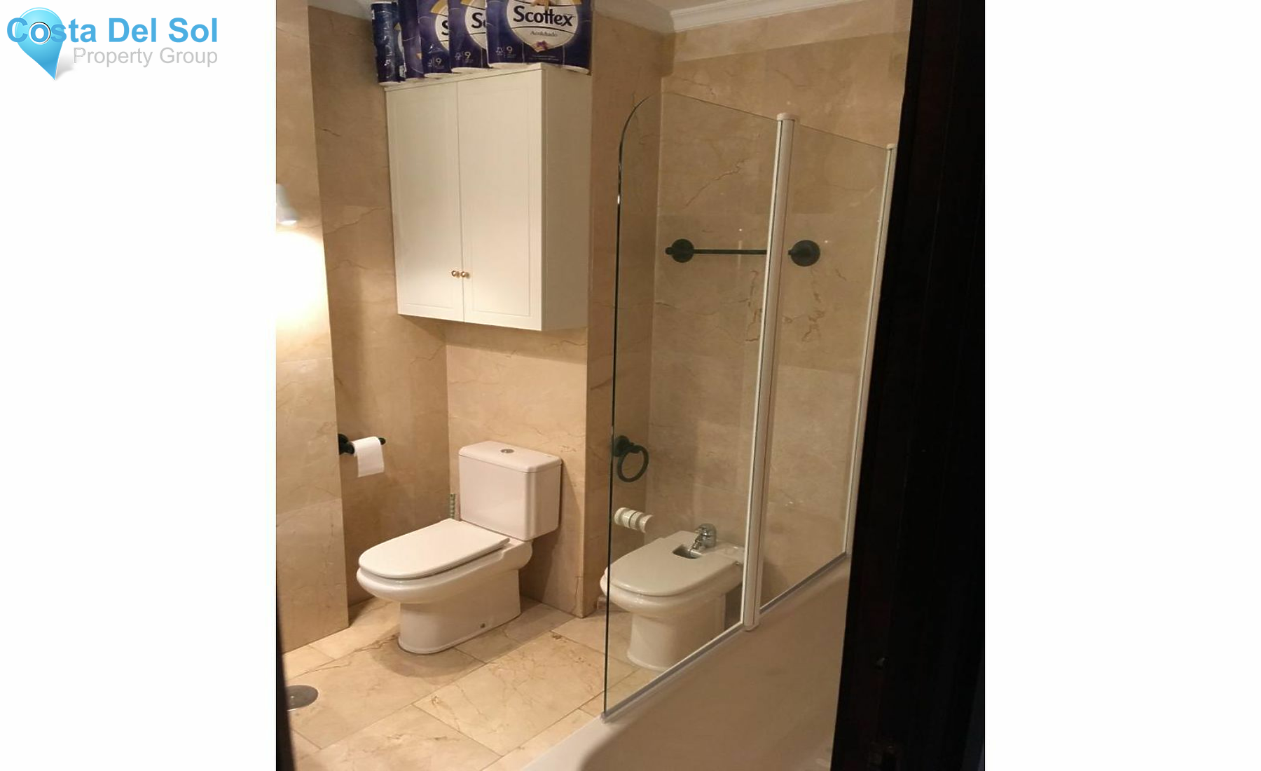 Middle Floor Apartment in Estepona-1130451