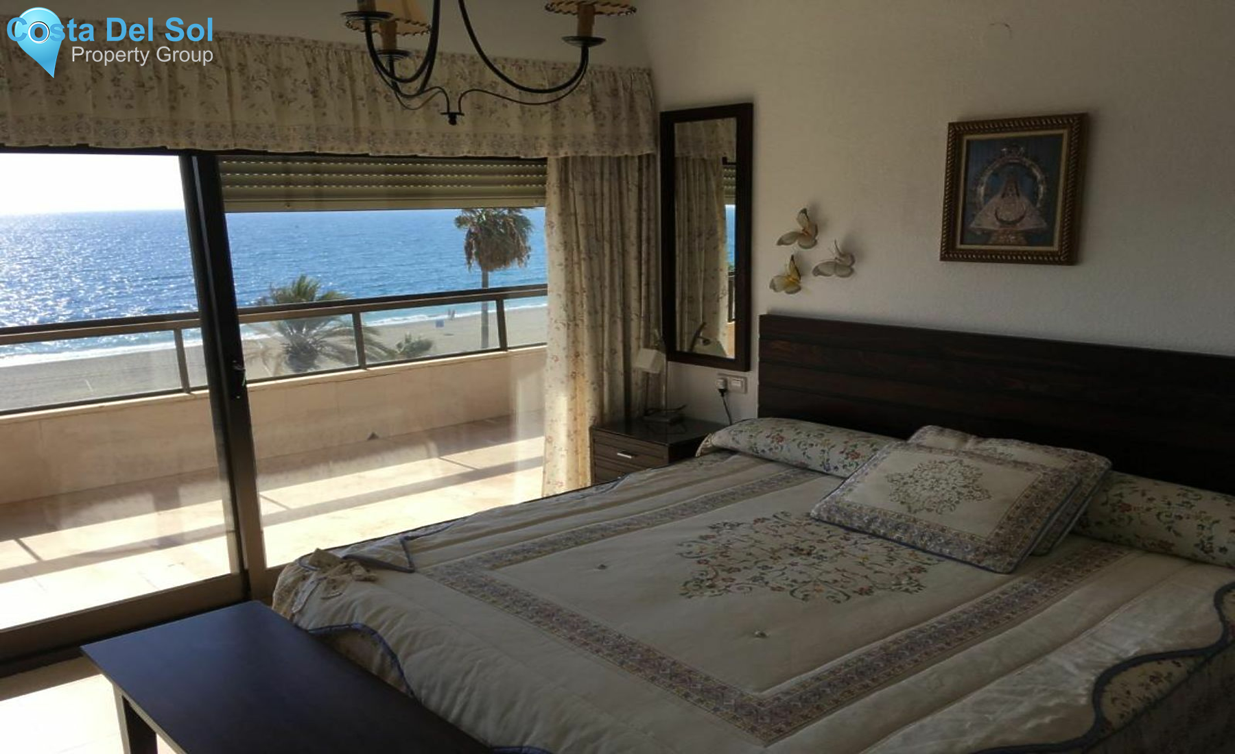 Middle Floor Apartment in Estepona-1130437