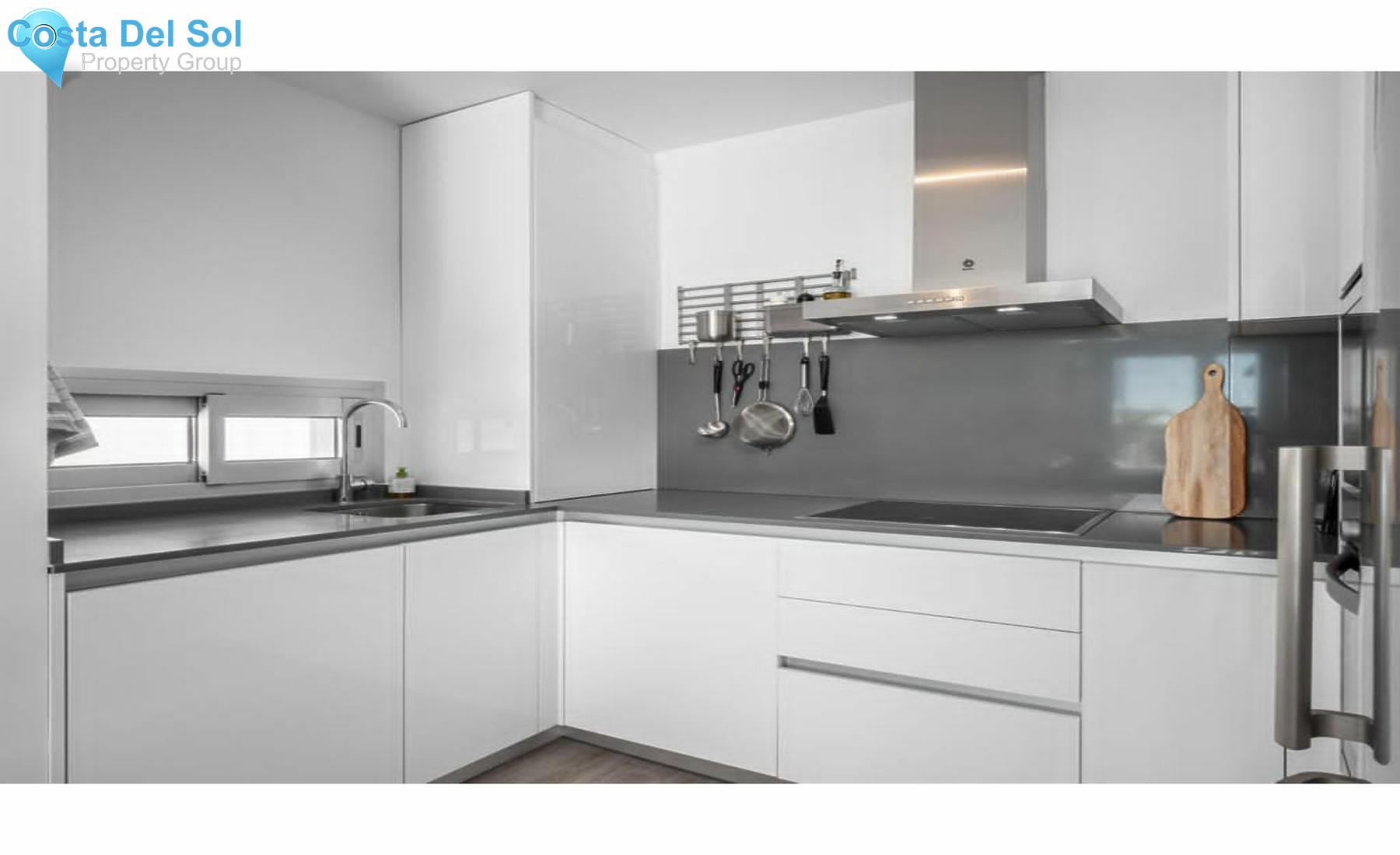 Middle Floor Apartment in Estepona-1141790