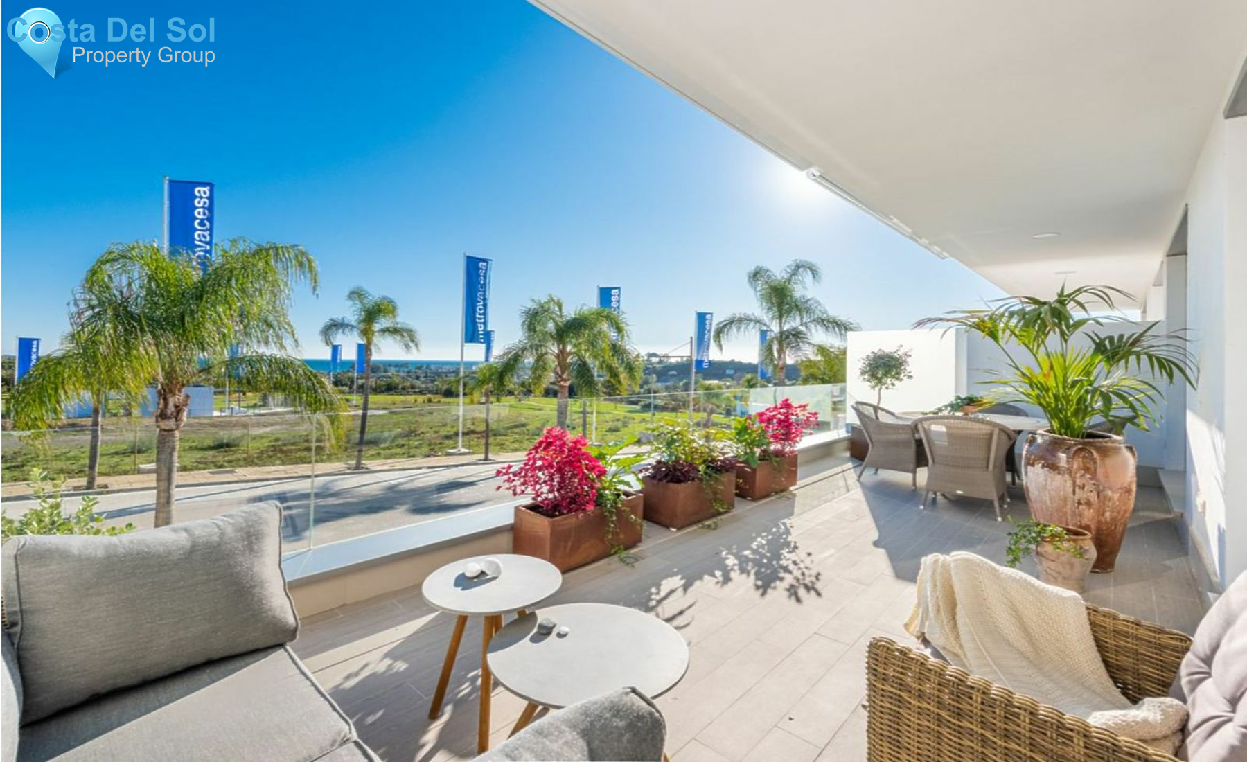 Middle Floor Apartment in Estepona-1141793