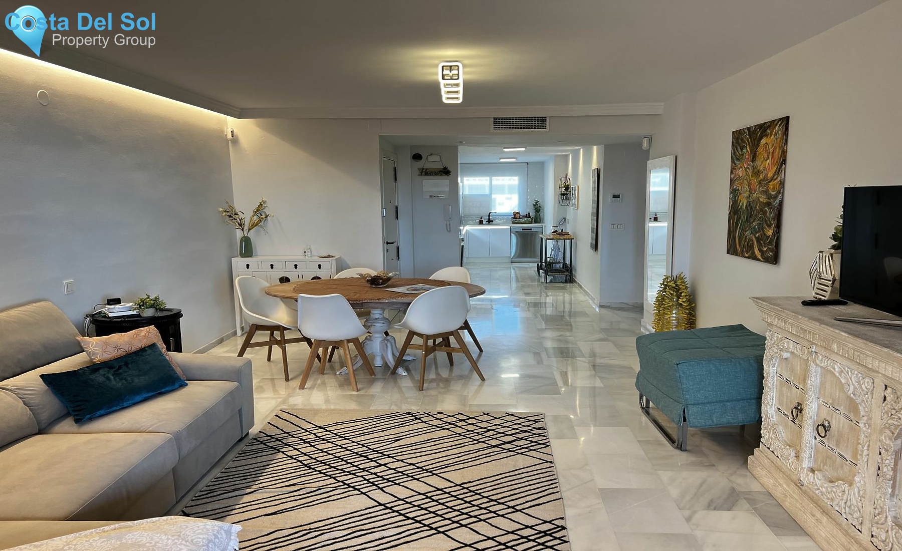 Middle Floor Apartment in Estepona-1141985