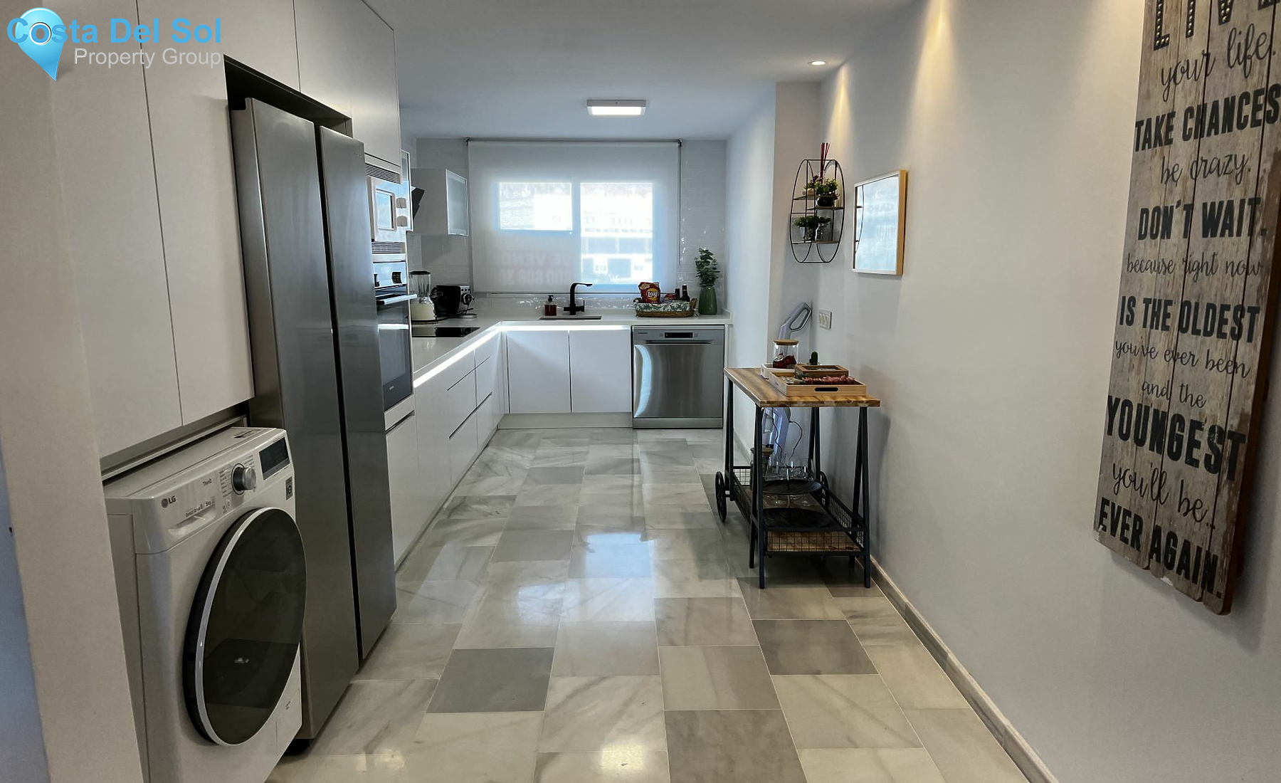 Middle Floor Apartment in Estepona-1141986