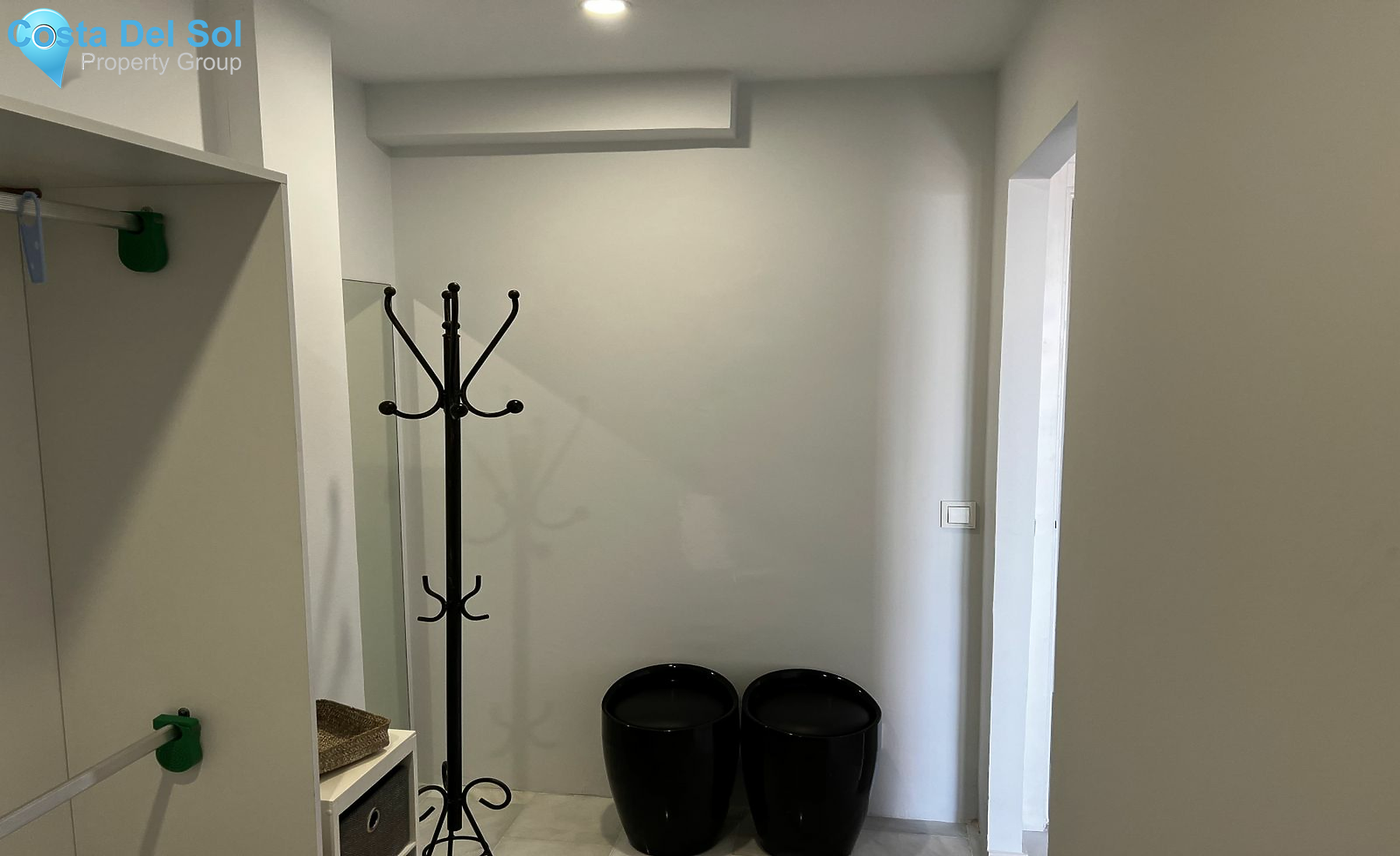 Middle Floor Apartment in Estepona-1141989