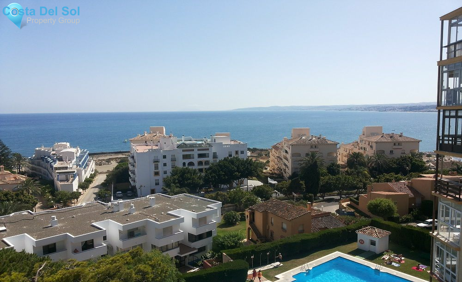 Middle Floor Apartment in Estepona