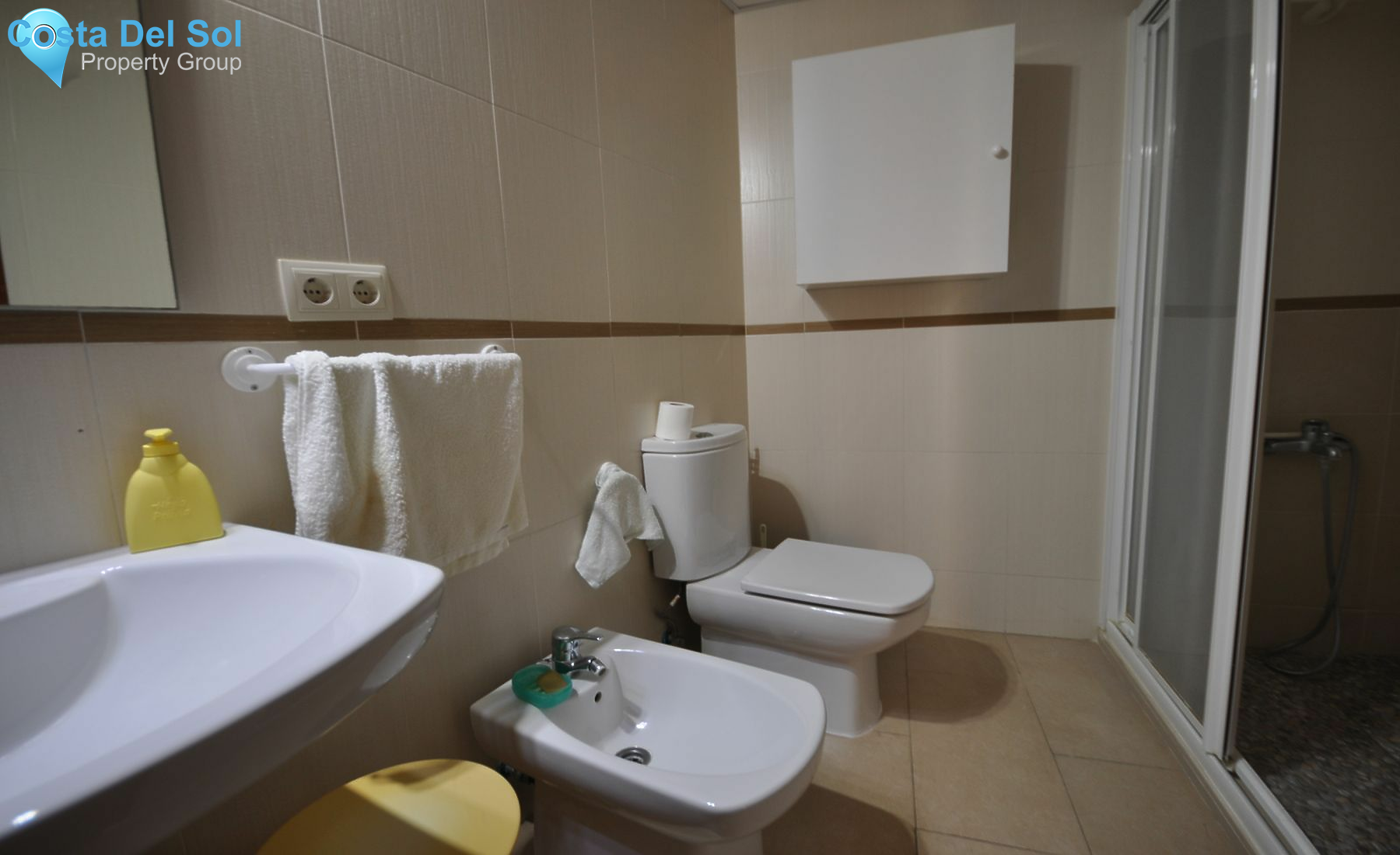 Middle Floor Apartment in Estepona-1155912