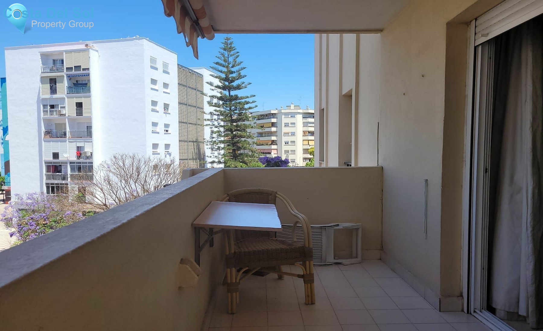 Middle Floor Apartment in Estepona-1157612