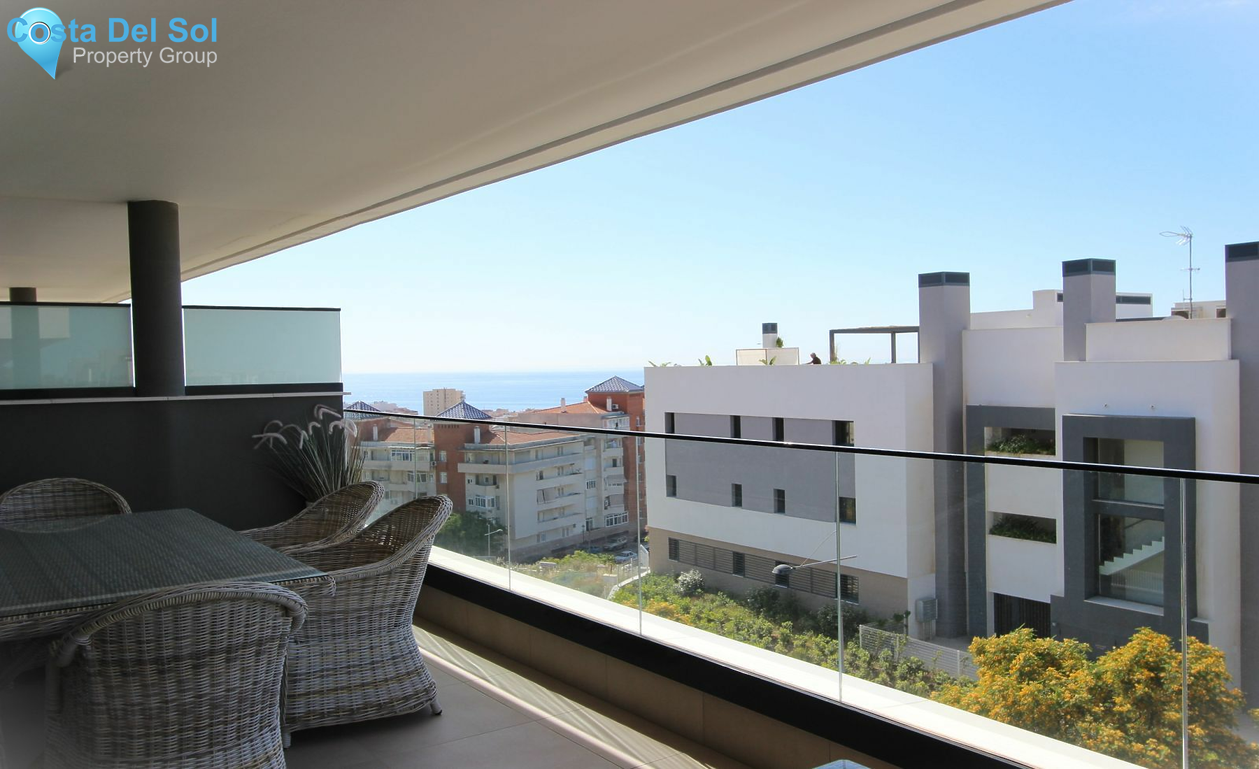 Middle Floor Apartment in Estepona-1168715