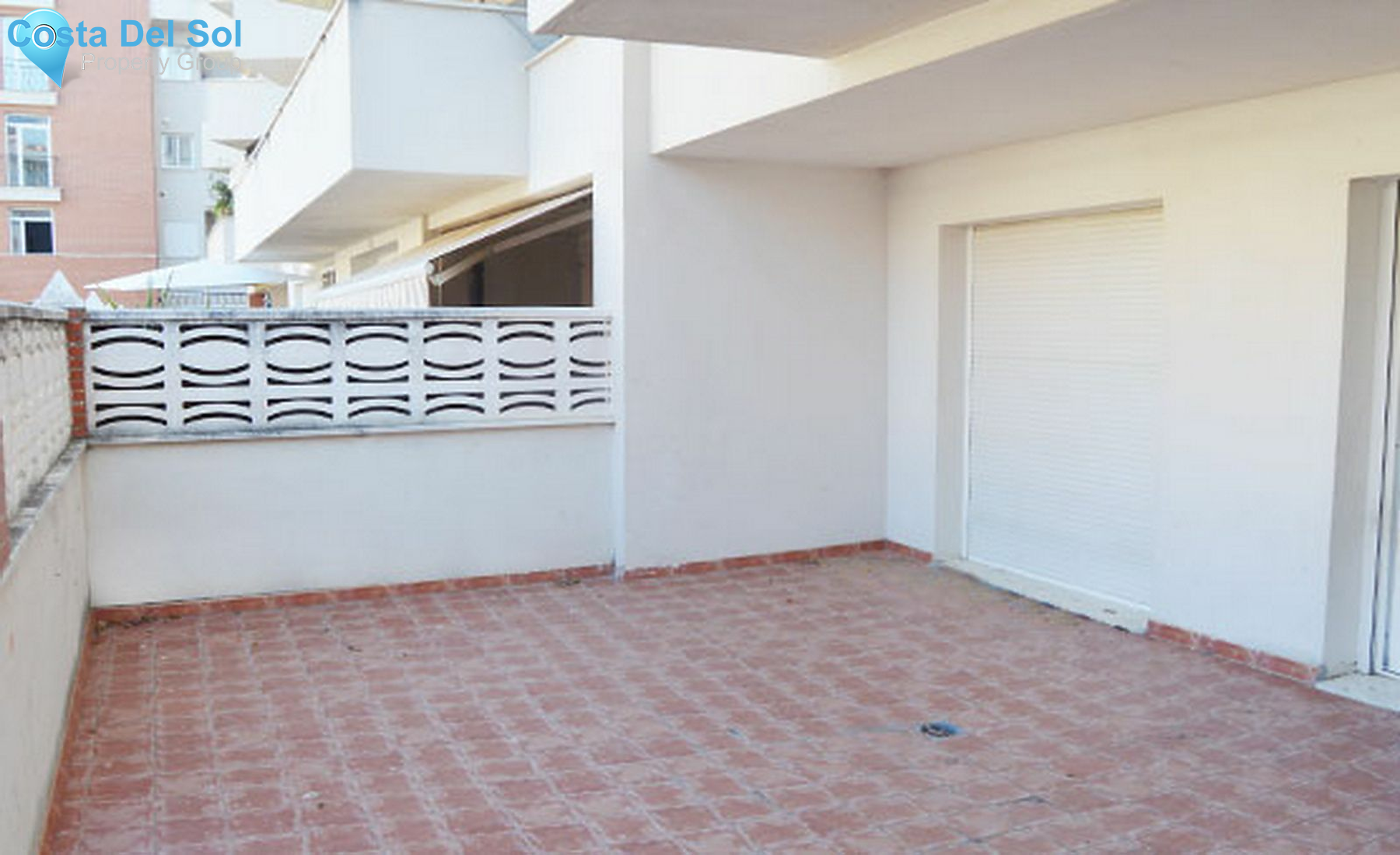 Middle Floor Apartment in Estepona-1170526