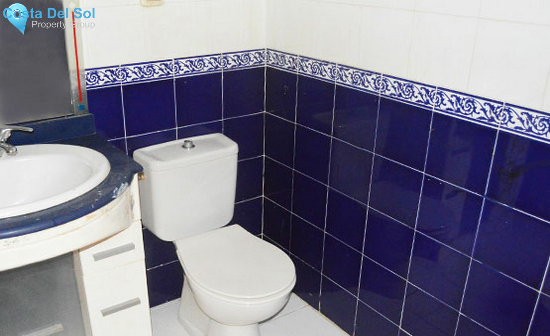 Middle Floor Apartment in Estepona-1170532