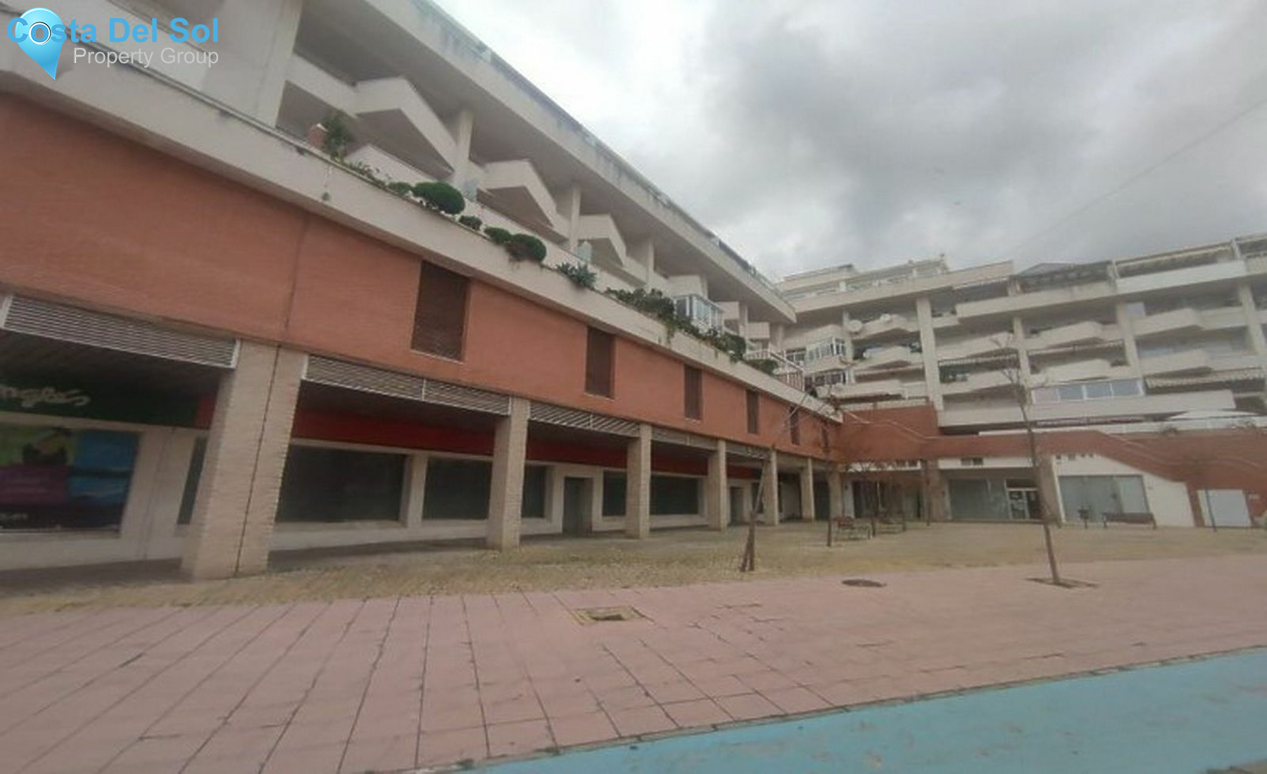 Middle Floor Apartment in Estepona-1170519