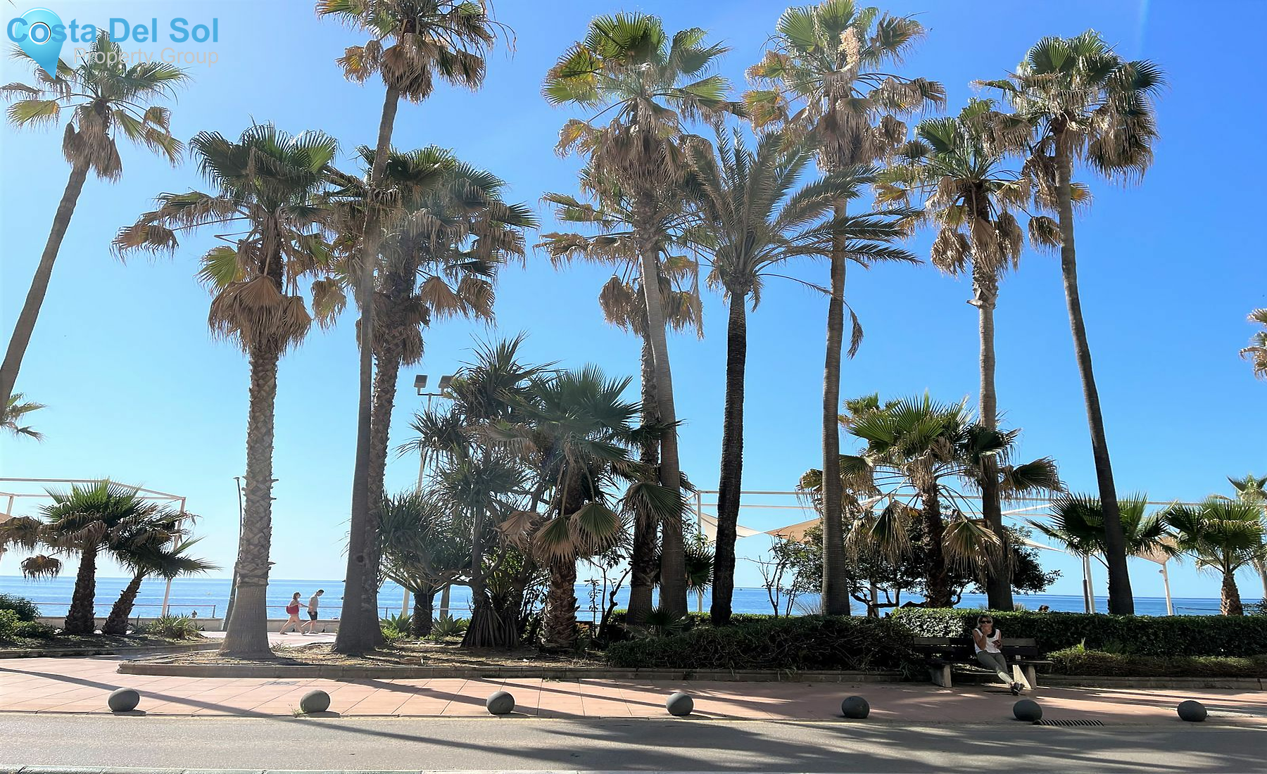 Middle Floor Apartment in Estepona-1173440