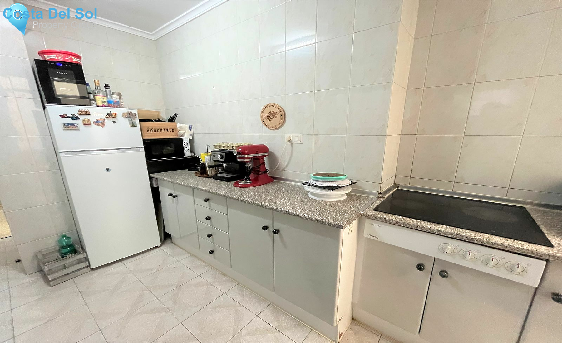 Middle Floor Apartment in Estepona-1173452