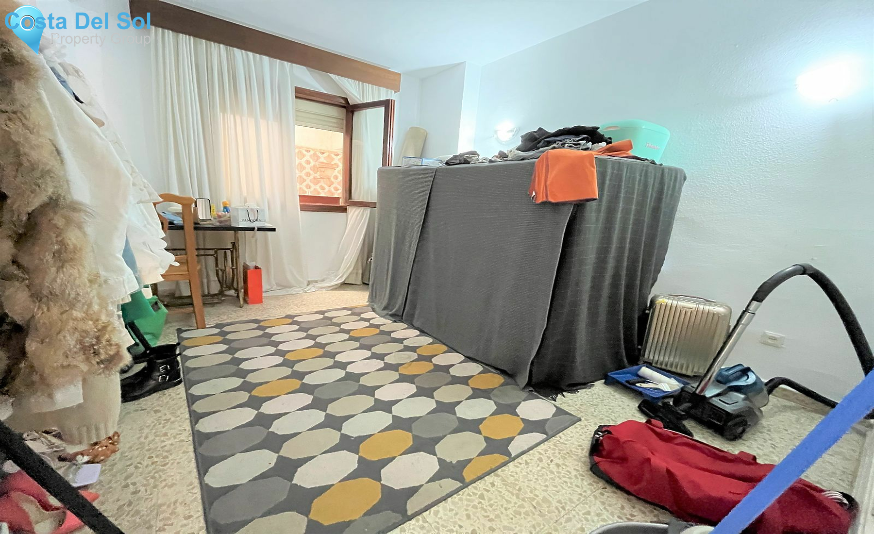 Middle Floor Apartment in Estepona-1173448