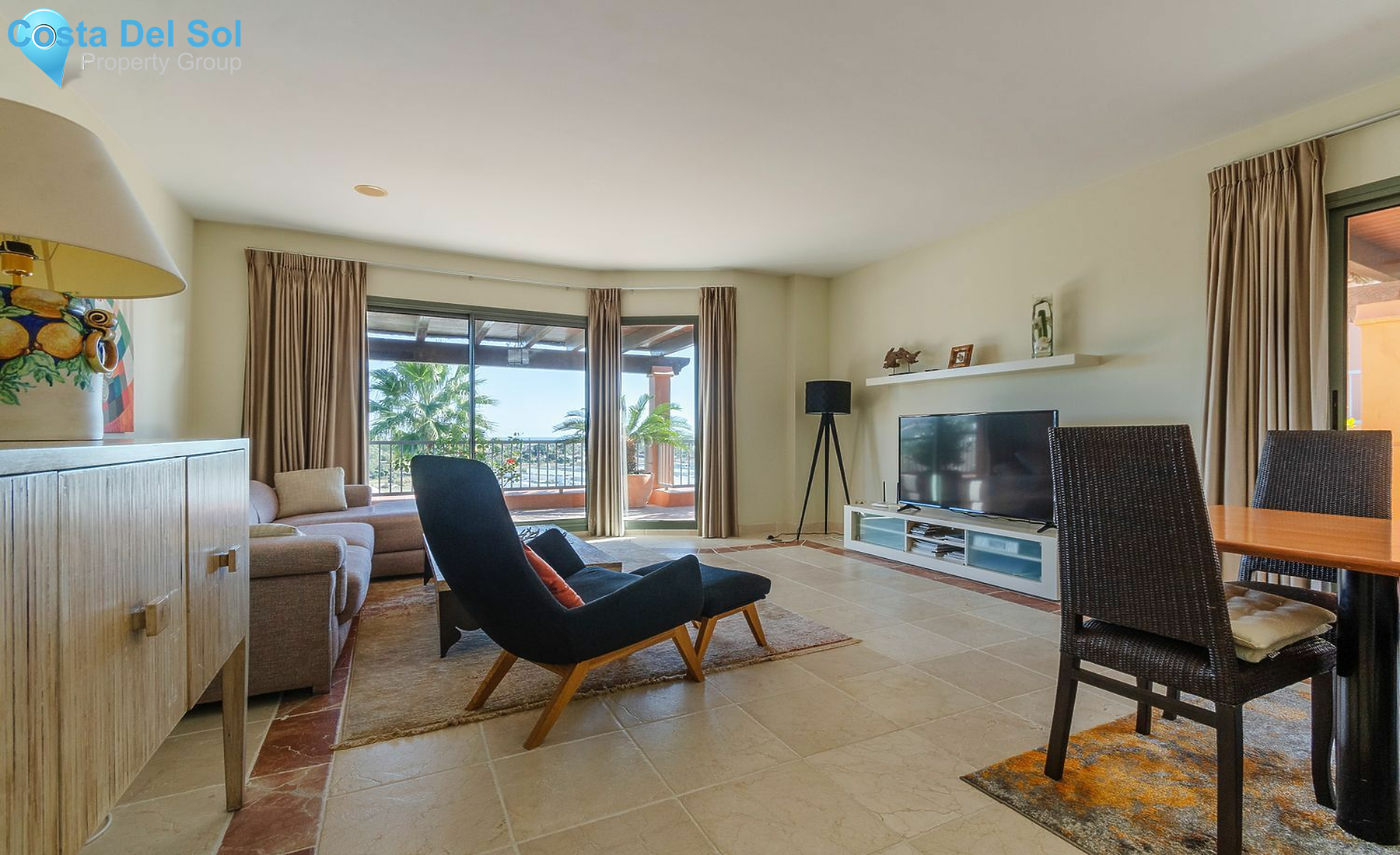 Middle Floor Apartment in Estepona-1175085