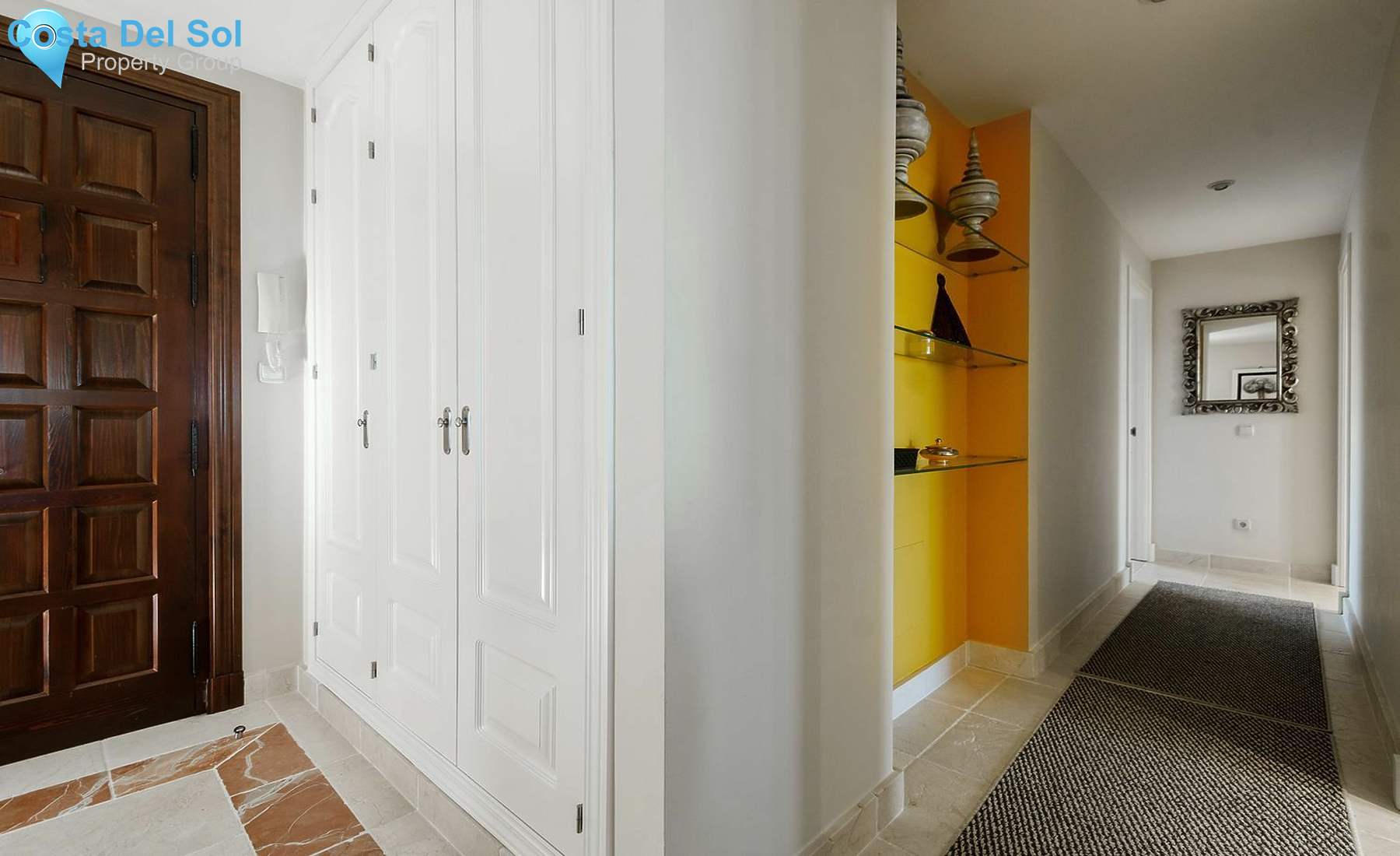 Middle Floor Apartment in Estepona-1175102