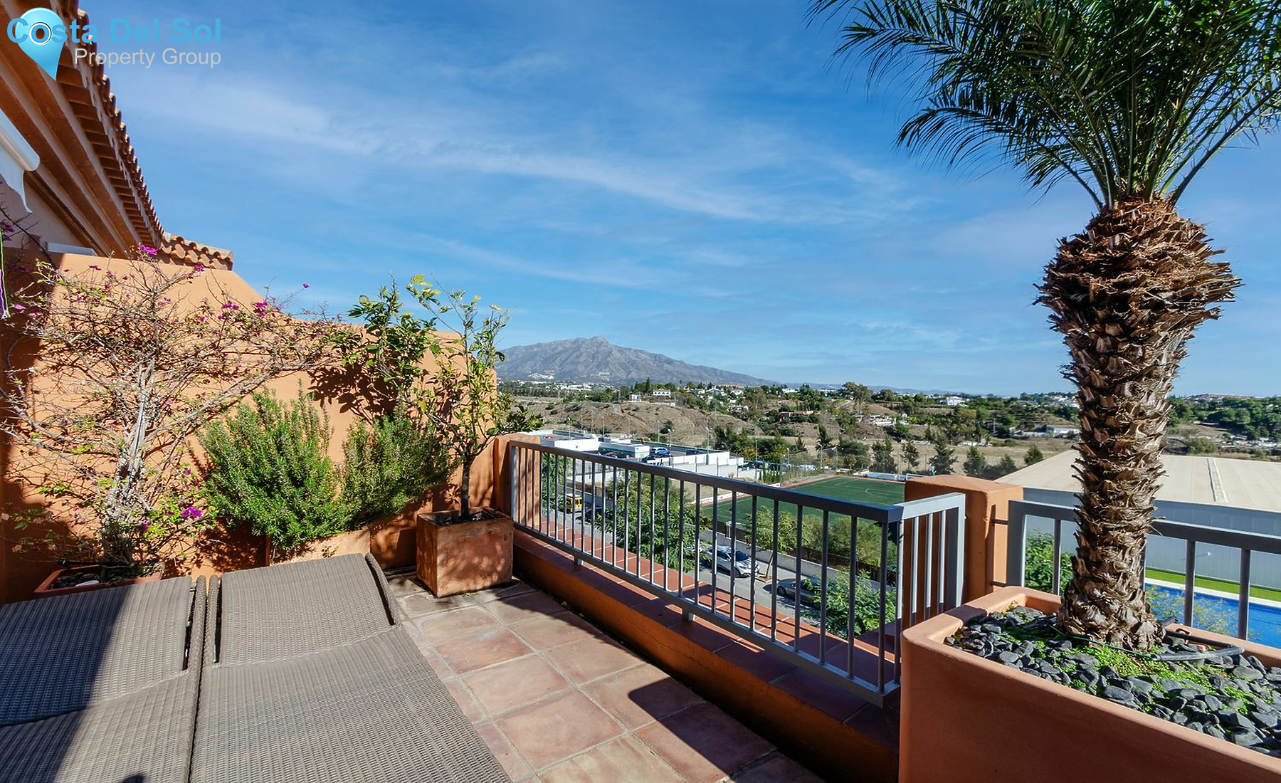 Middle Floor Apartment in Estepona-1175104