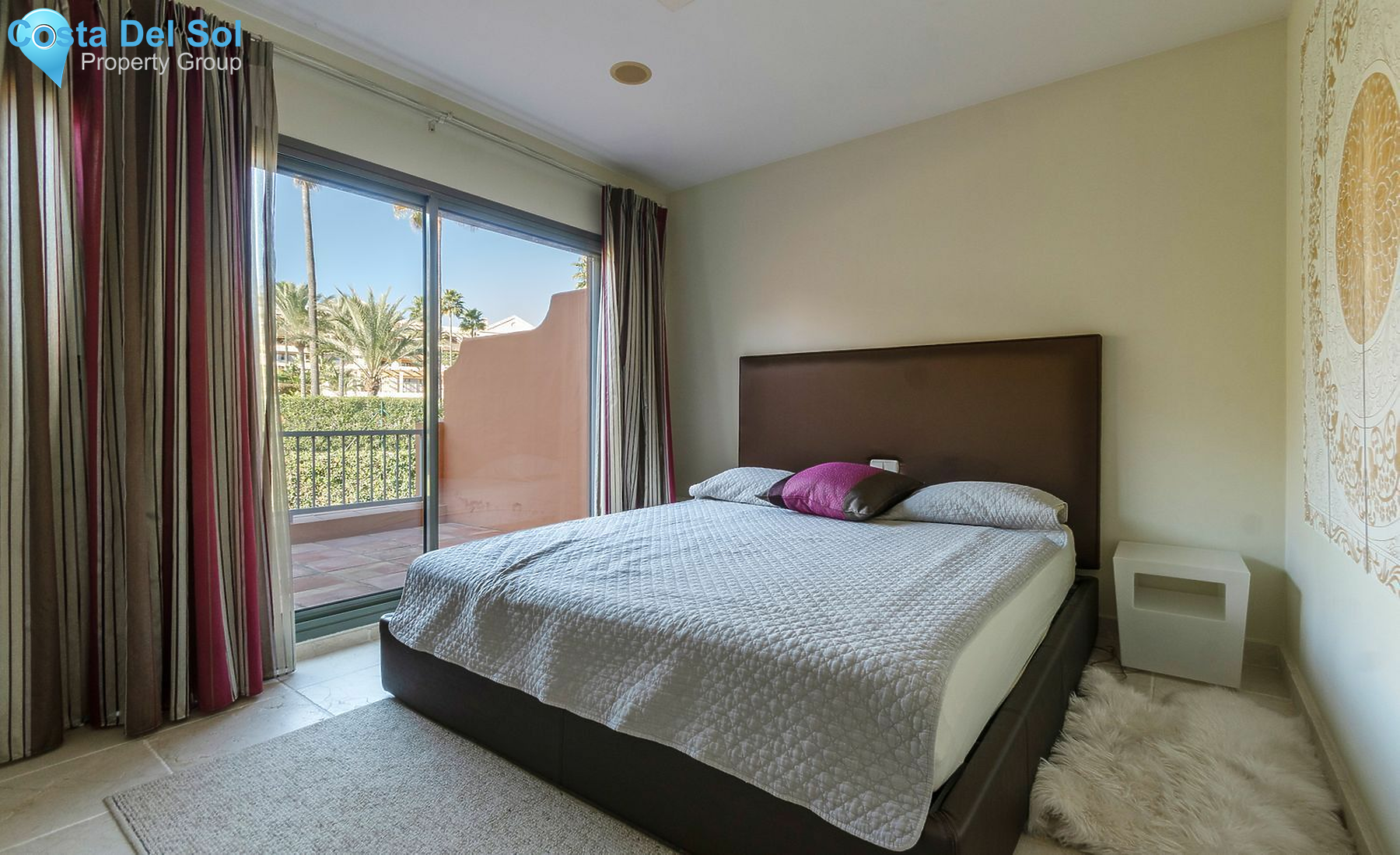 Middle Floor Apartment in Estepona-1175092