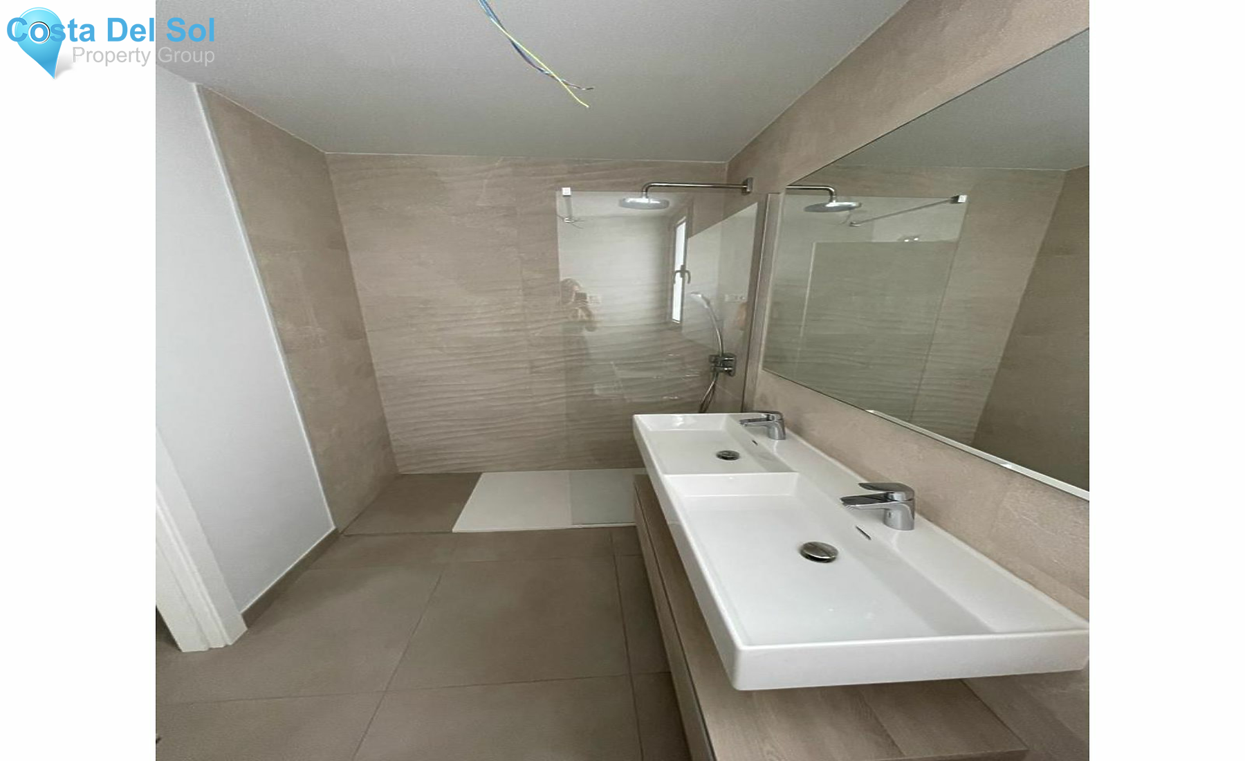 Middle Floor Apartment in Estepona-1180379