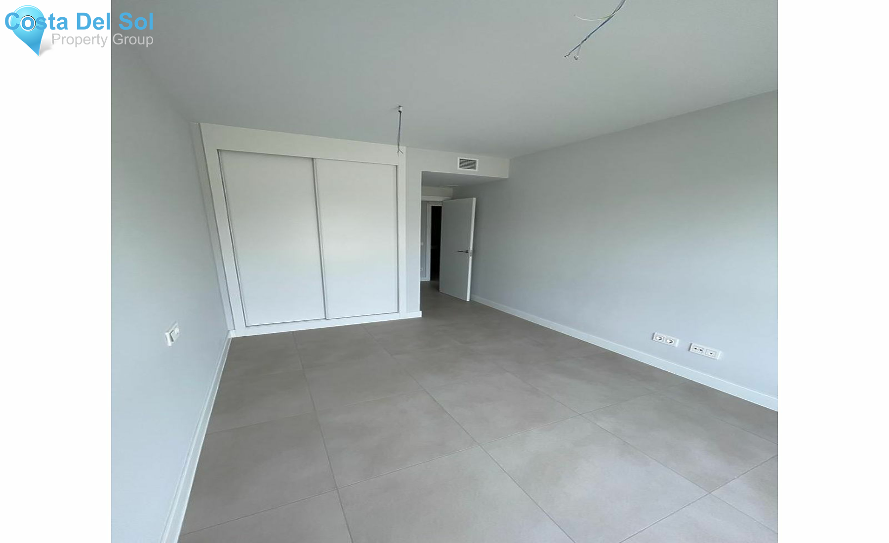 Middle Floor Apartment in Estepona-1180382