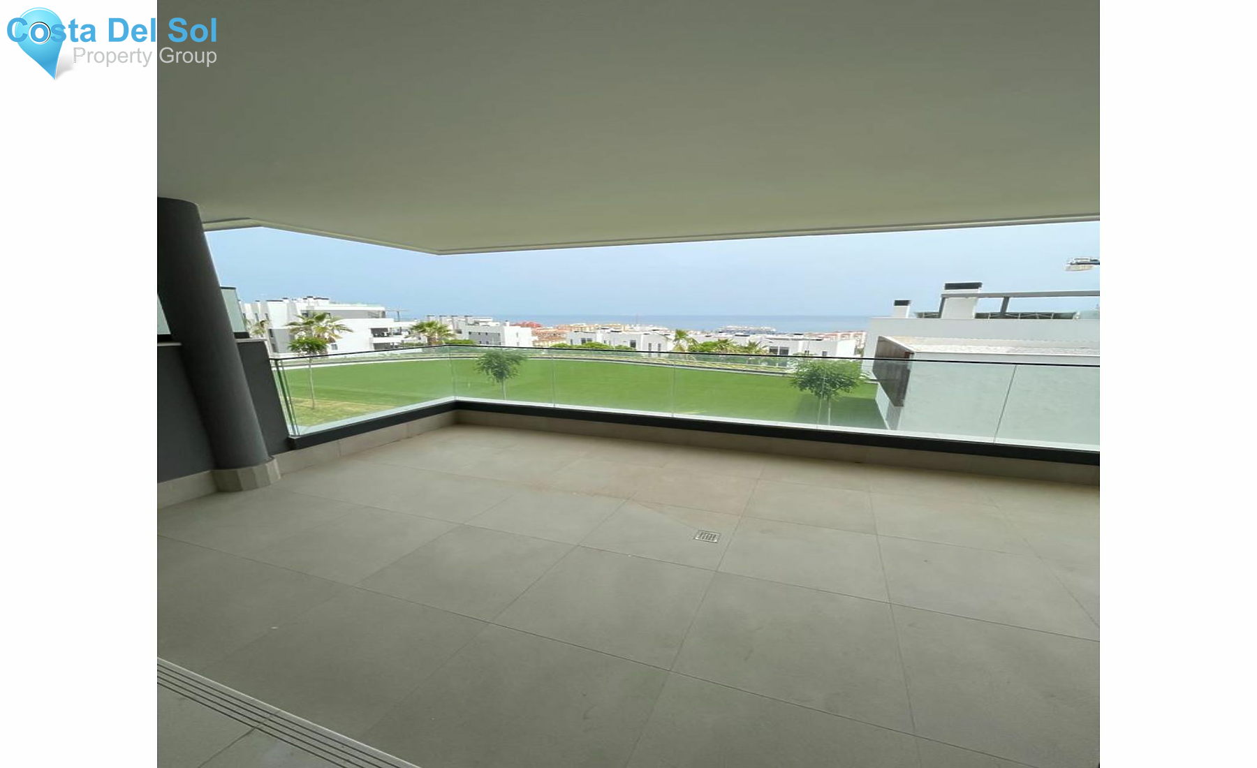 Middle Floor Apartment in Estepona-1180371