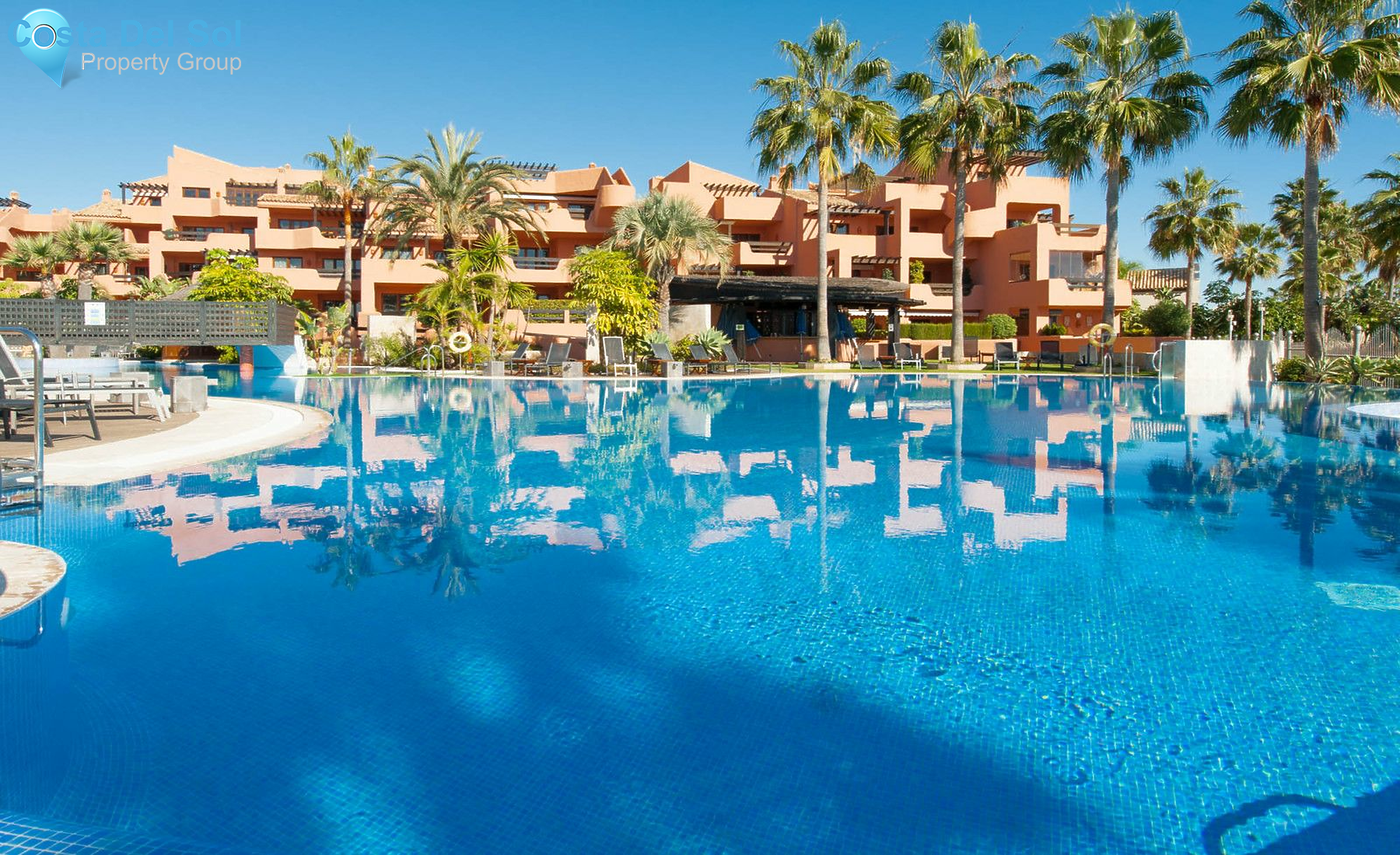 Middle Floor Apartment in Estepona